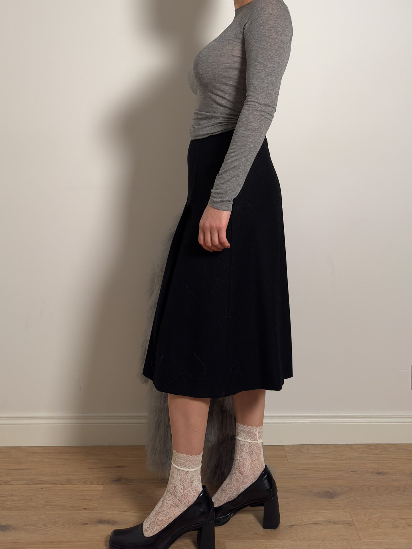Pure virgin wool black pleated skirt
