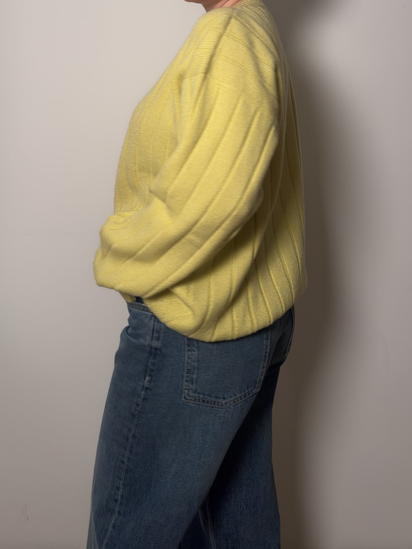 Wool blend yellow pull