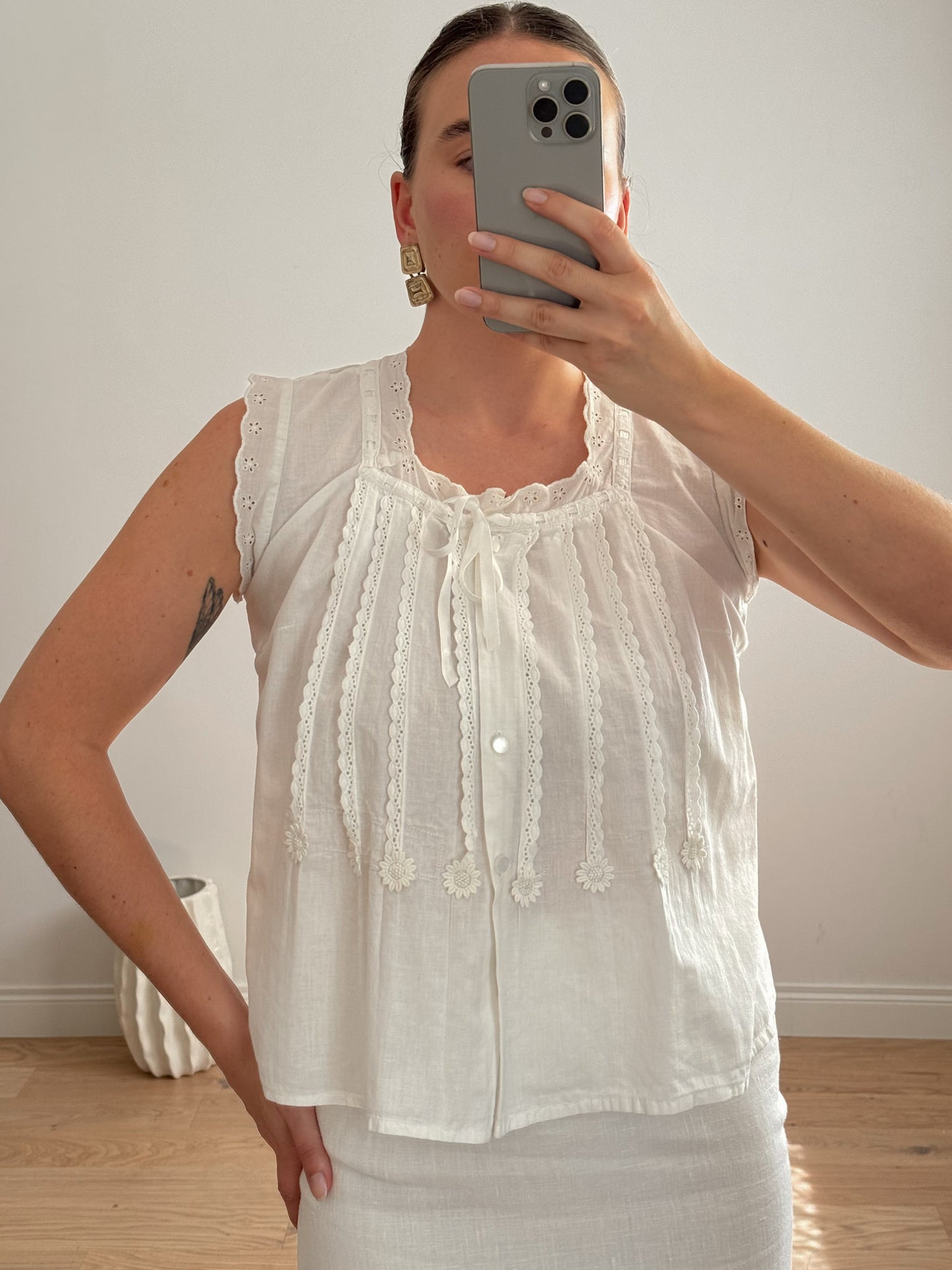 Pure cotton romantic top