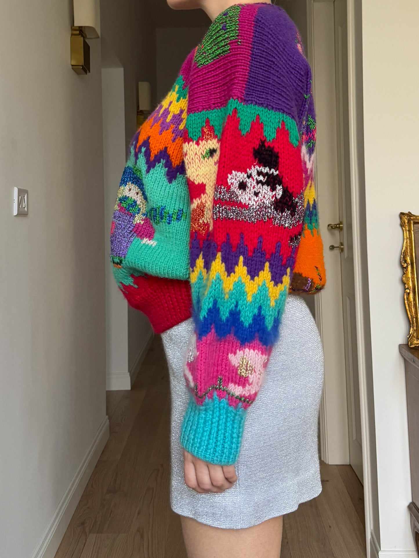 Pure wool embroidered pull
