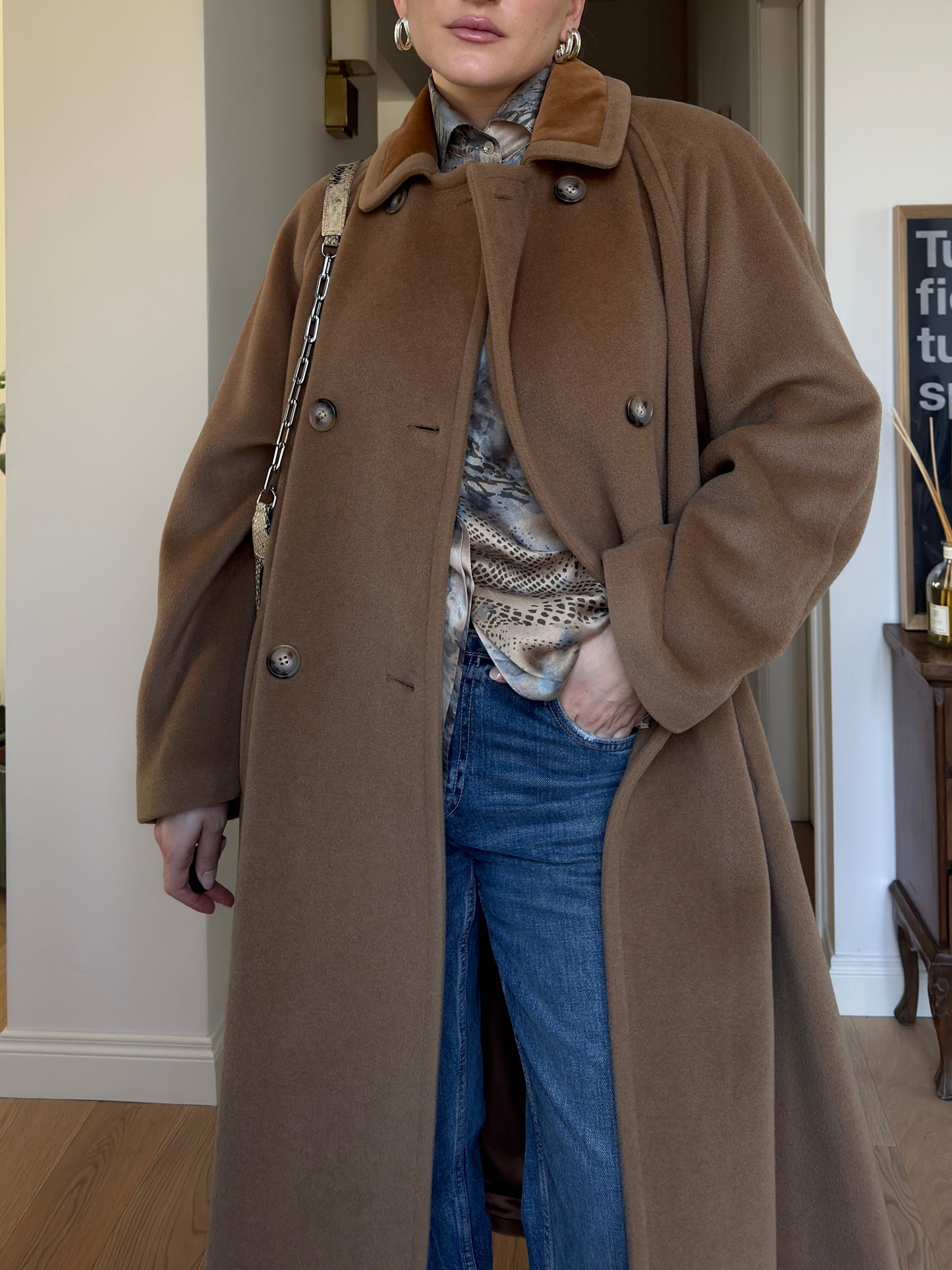 Piacenza pure wool camel coat