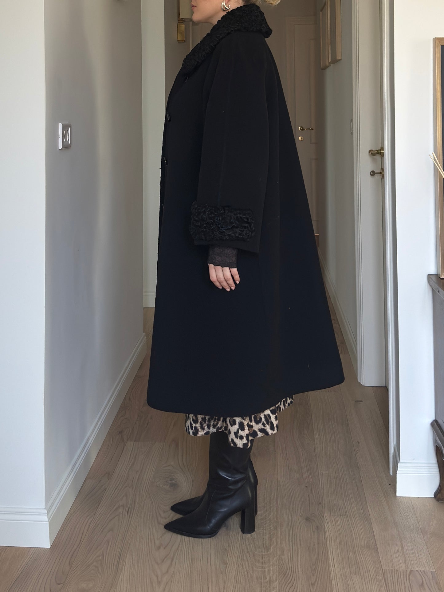 Pure wool and fur black coat