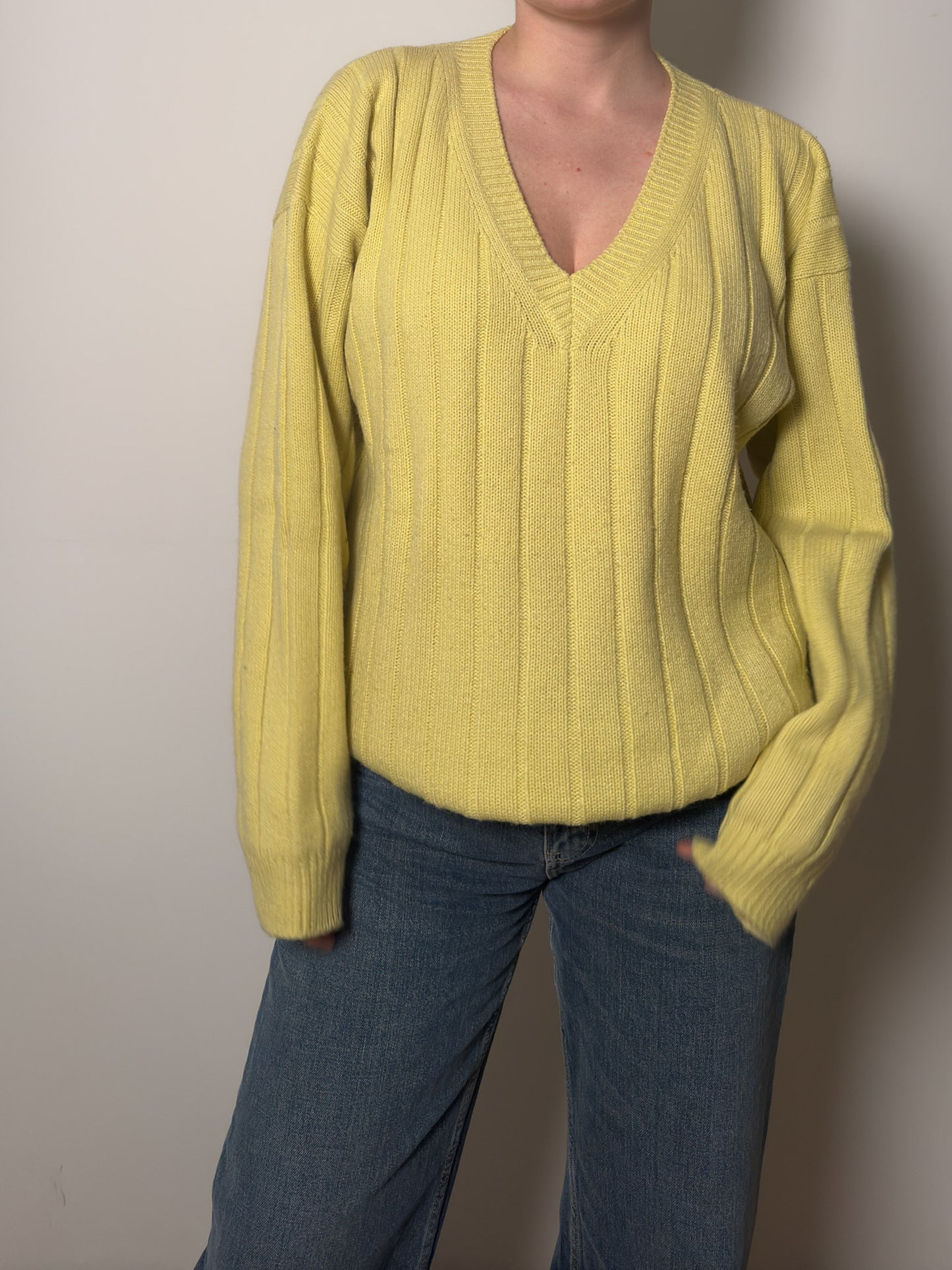 Wool blend yellow pull