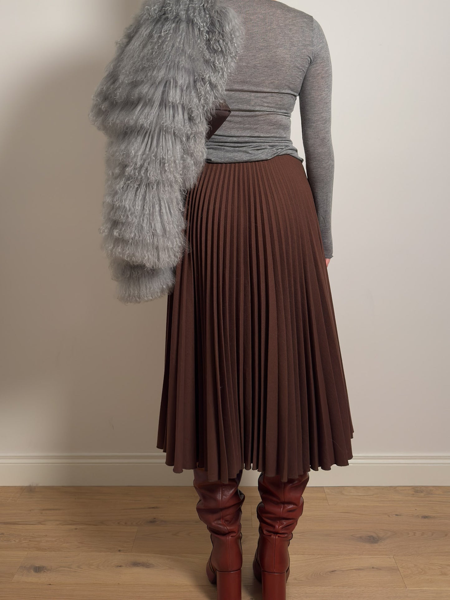 Pure virgin wool rust pleated skirt