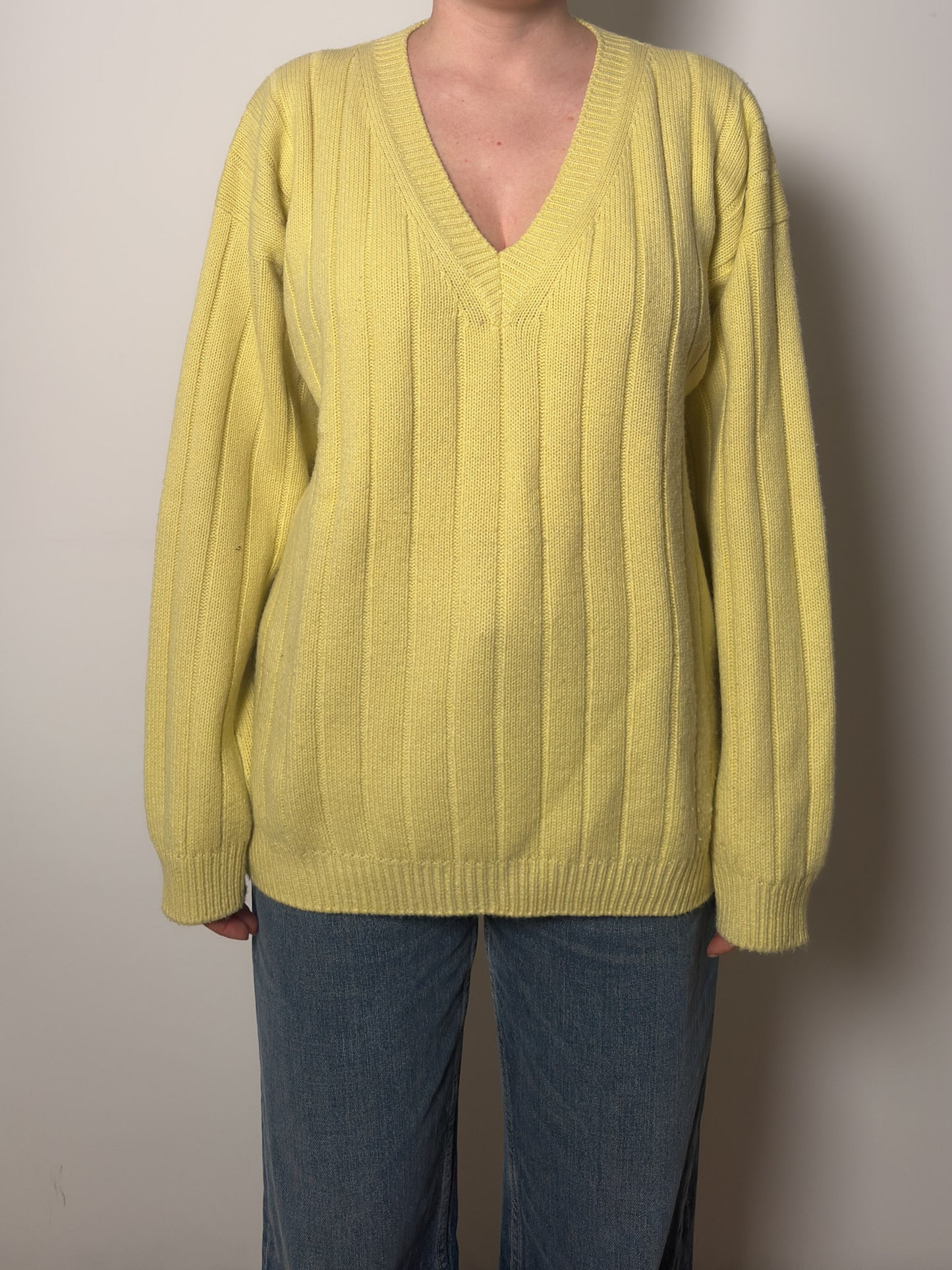 Wool blend yellow pull