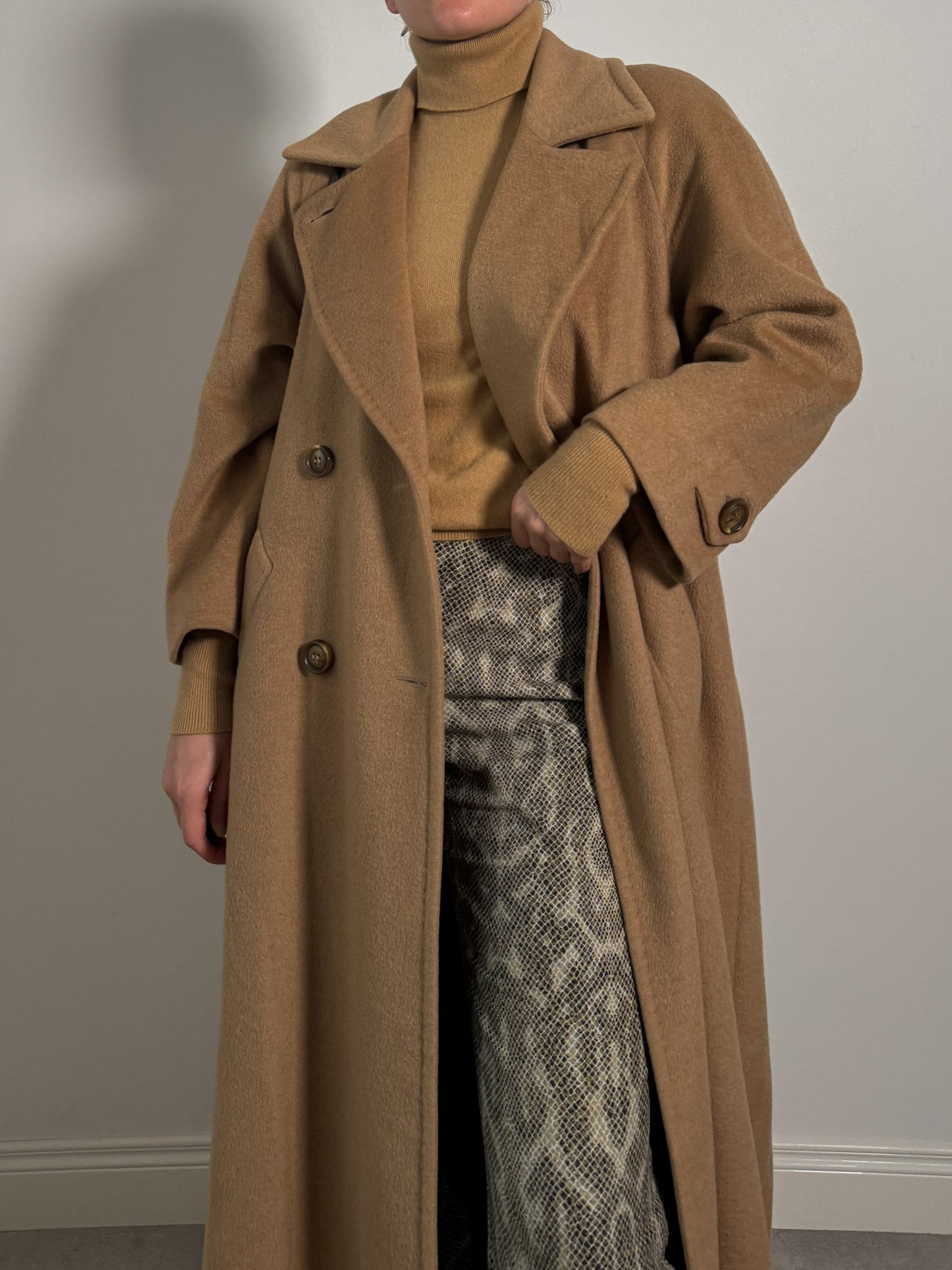 Pure camel wool camel coat