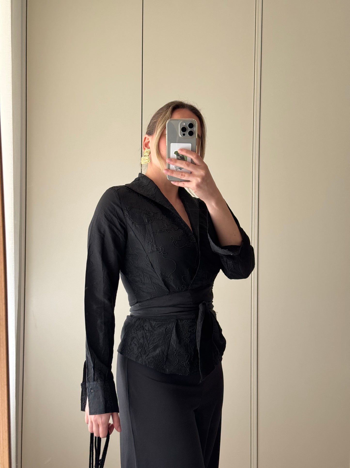Black kimono blouse