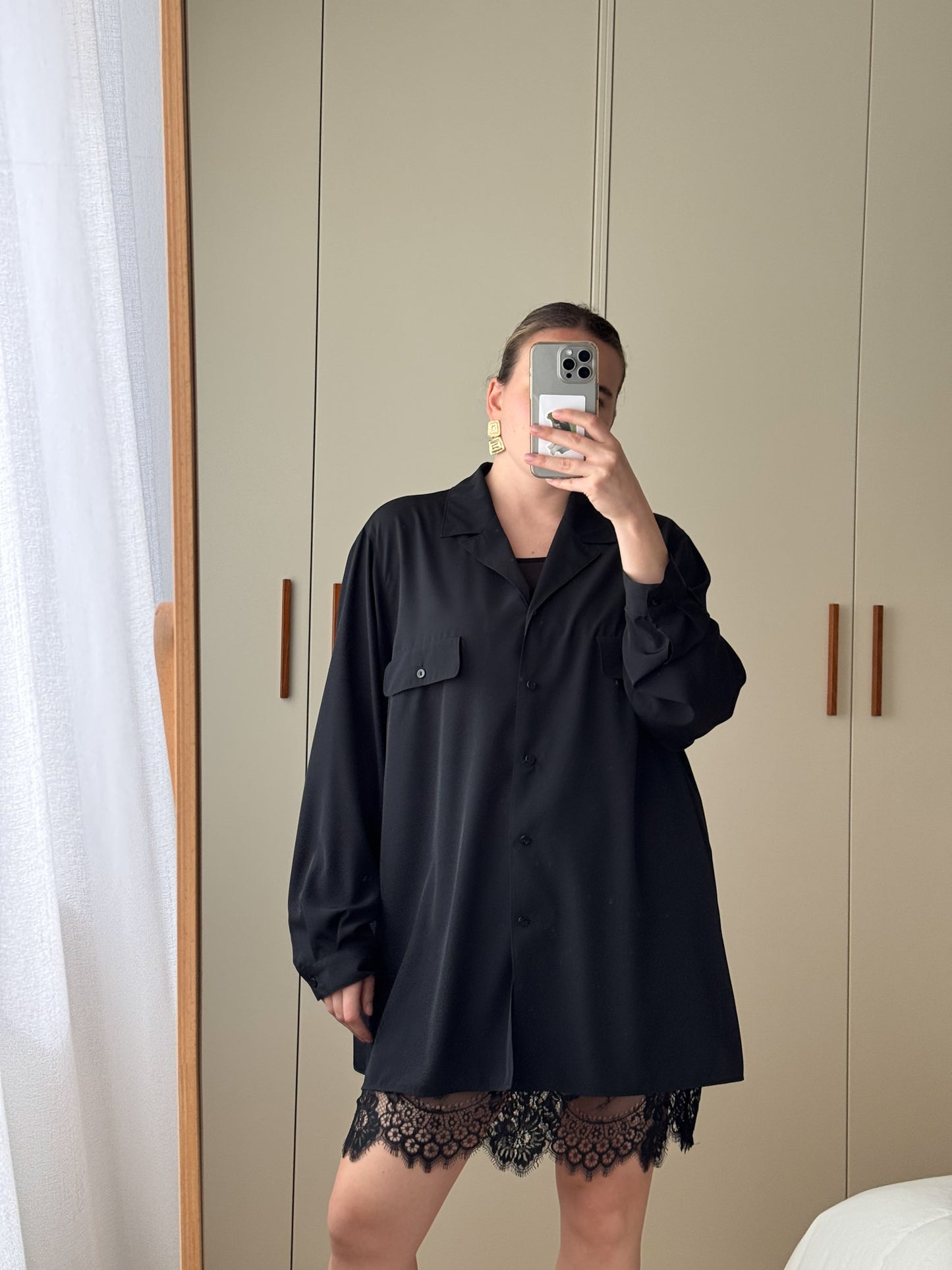 The black maxi shirt