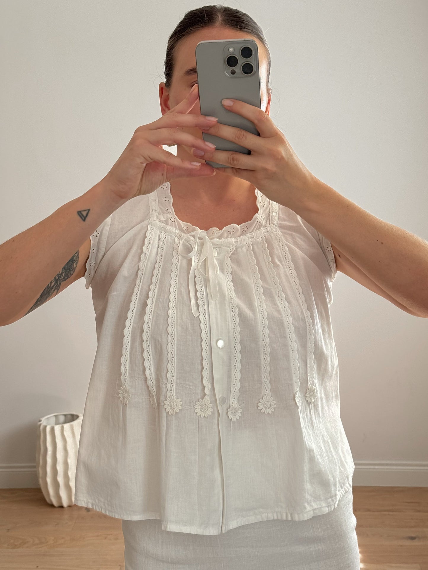 Pure cotton romantic top