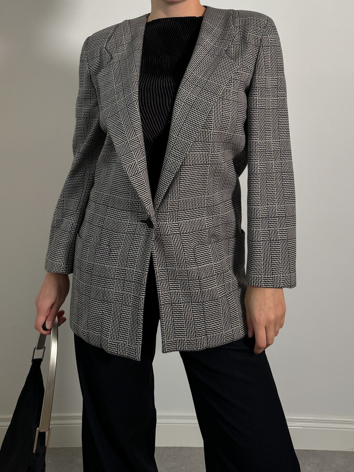 Pure wool black and white blazer