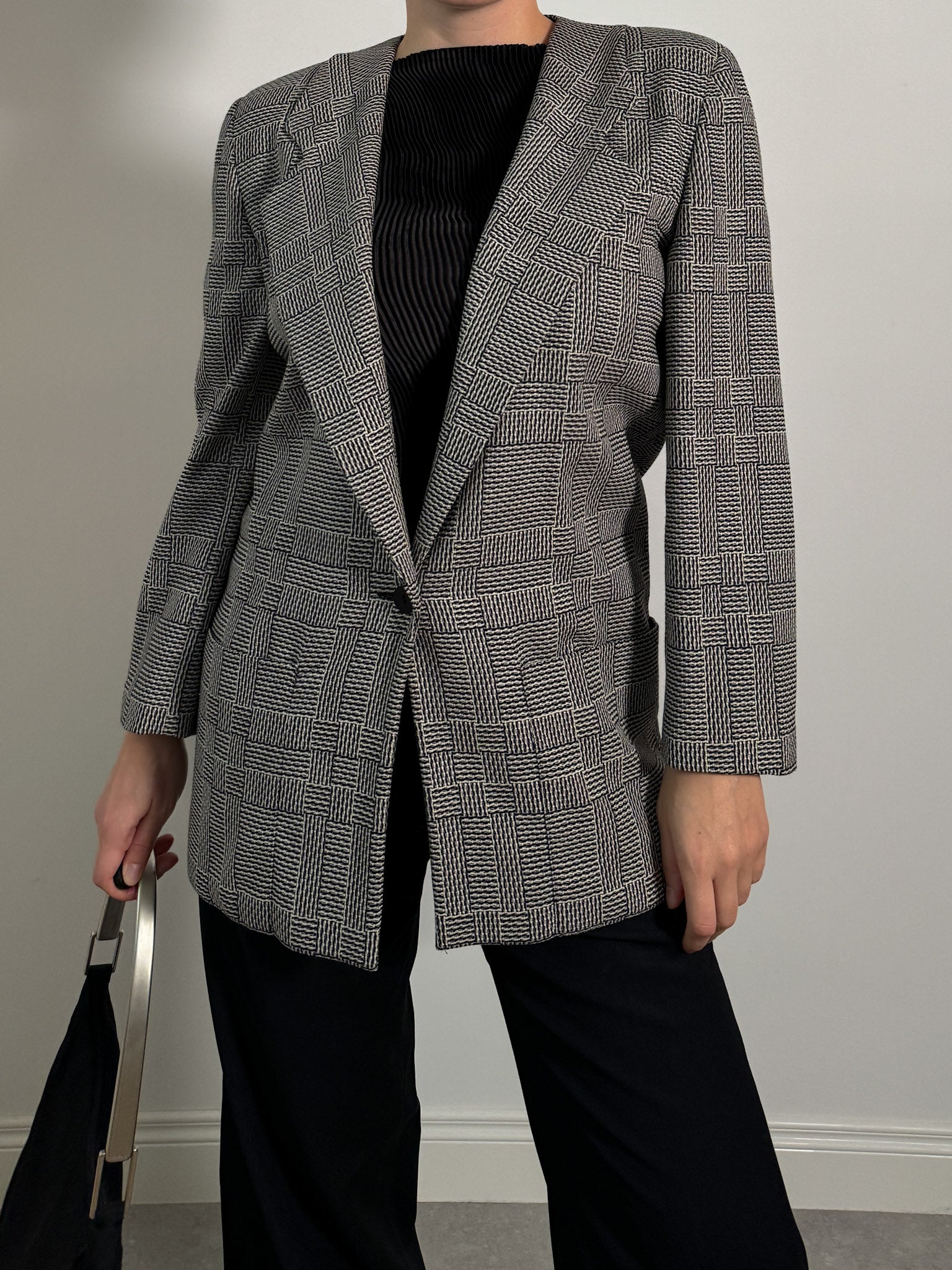 Pure wool black and white blazer