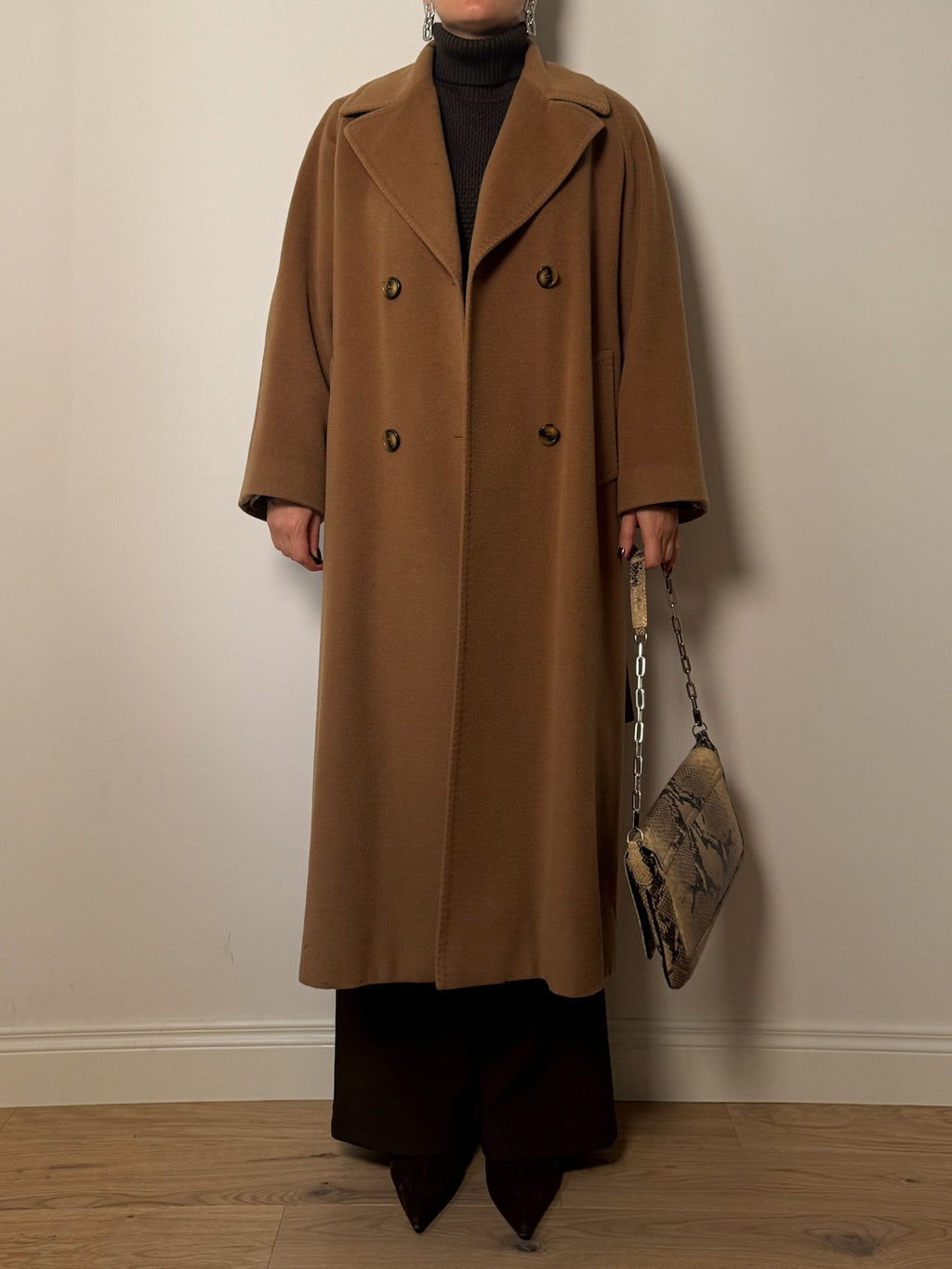 Piacenza pure wool camel coat
