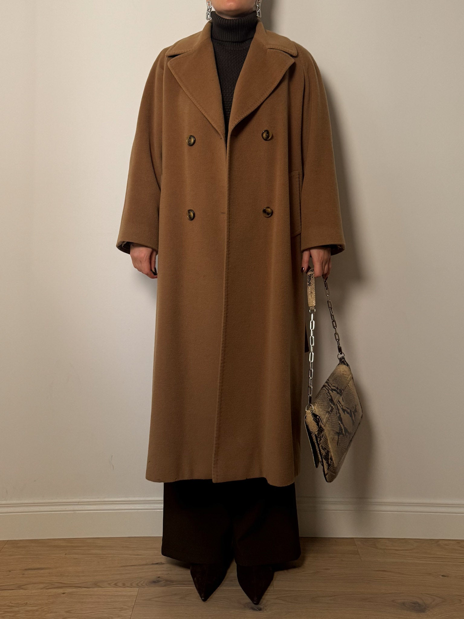 Piacenza pure wool camel coat