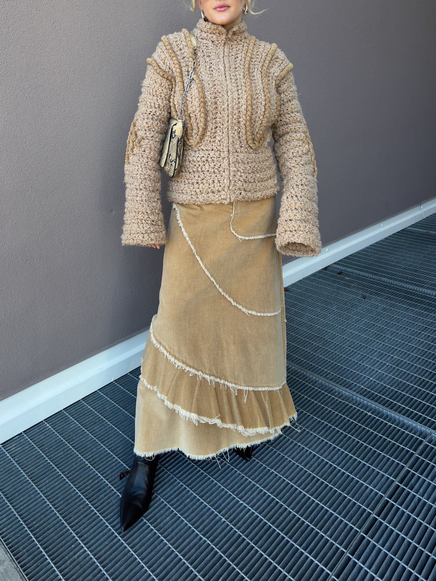 Velvet camel long skirt