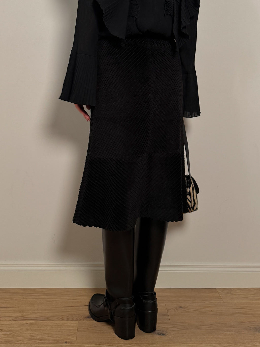 Ferrè velvet black skirt