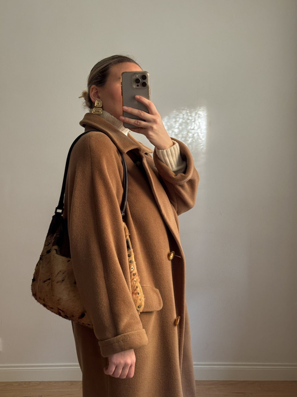 Wool and cashmere camel coat