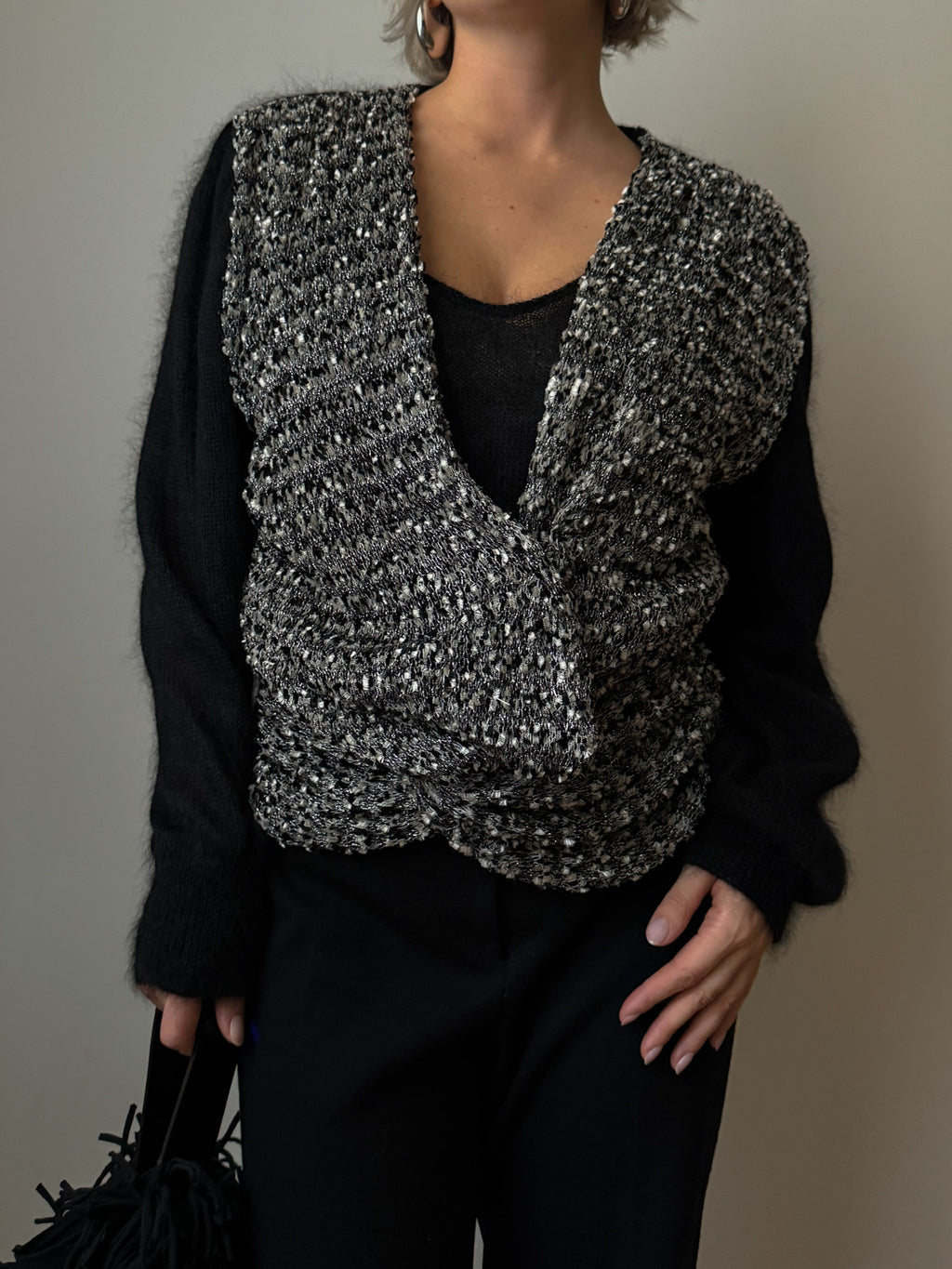 Mohair black and silver pull