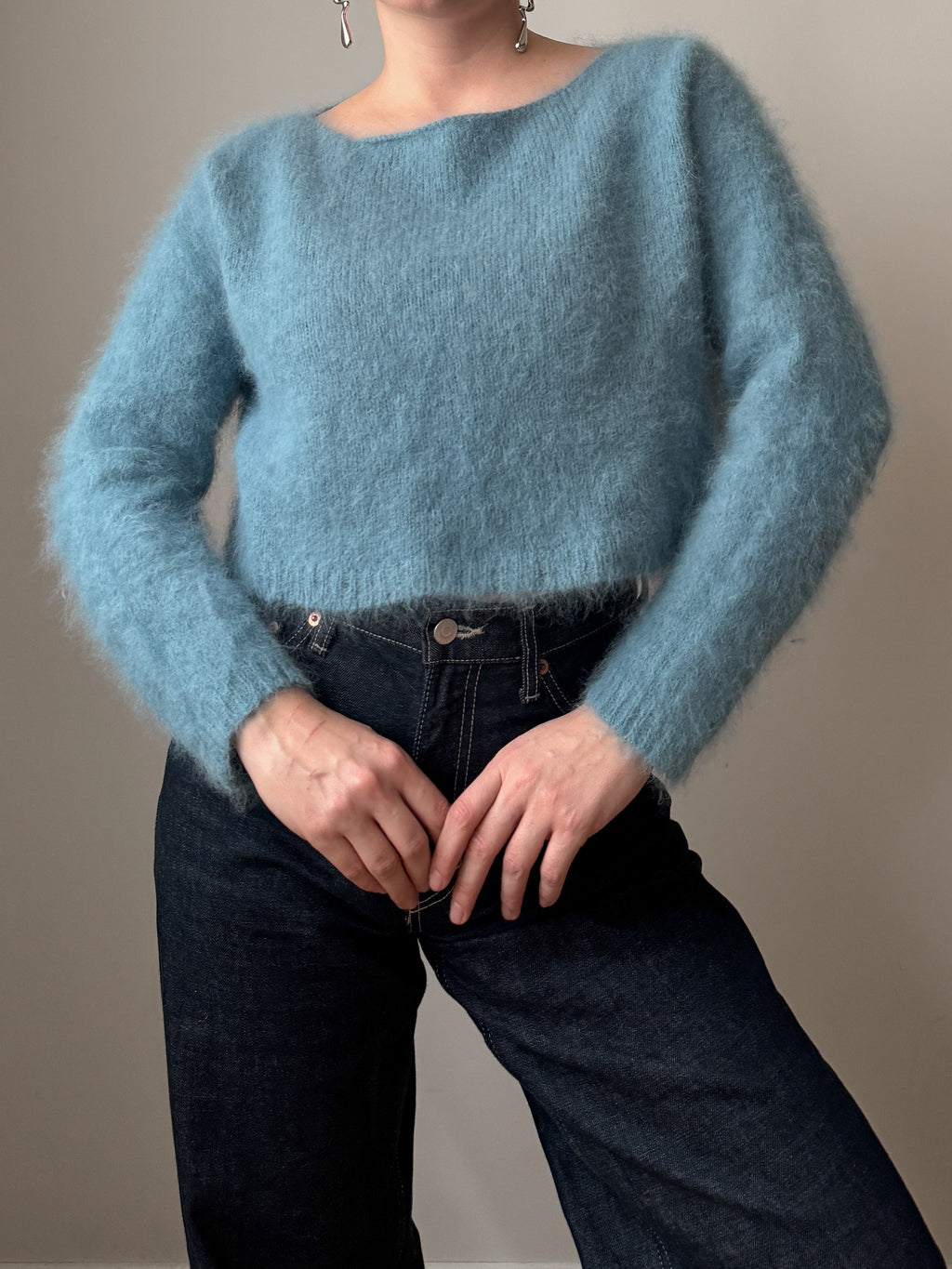 Angora sky cropped pull