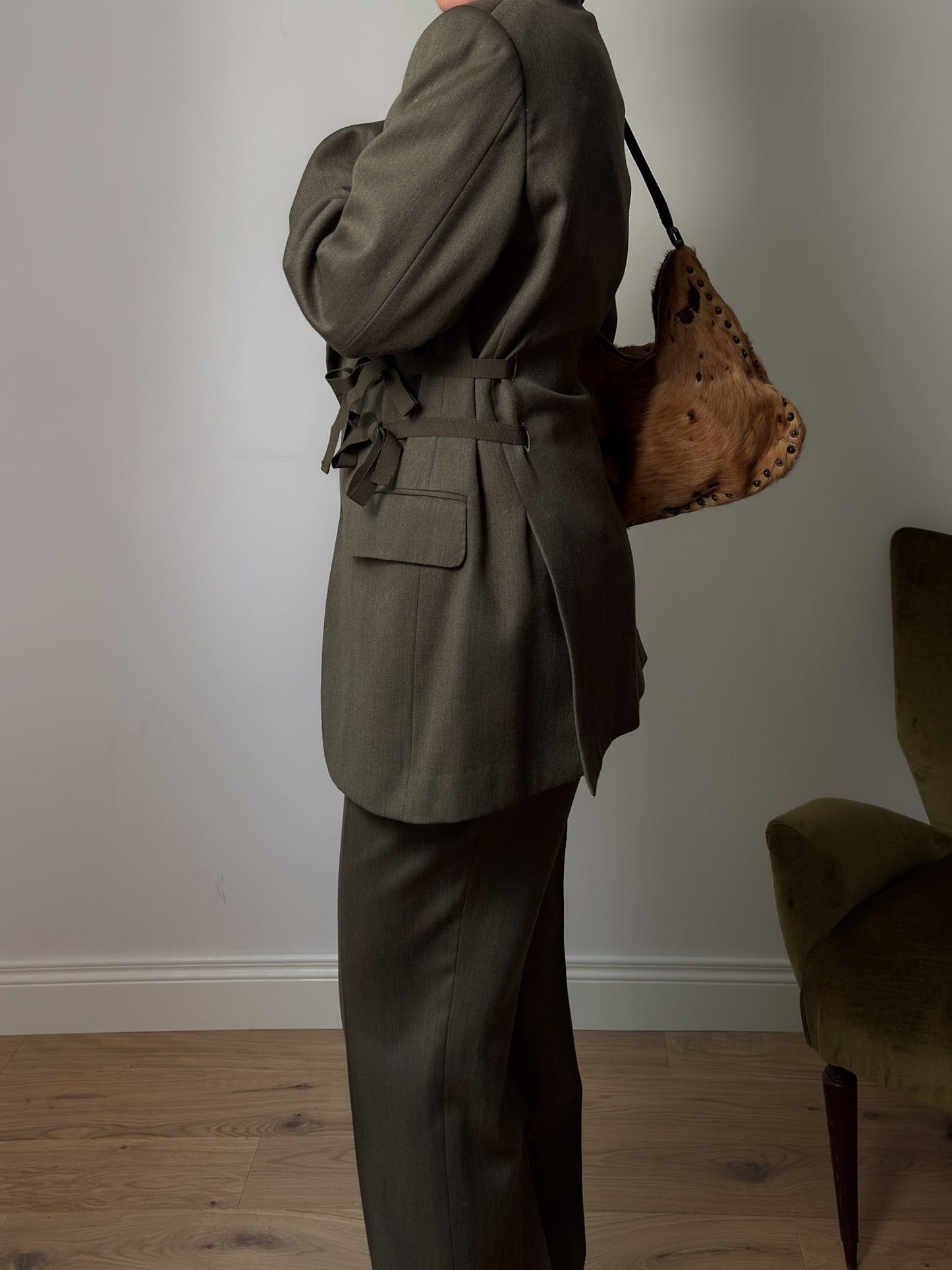 Brando olive suit