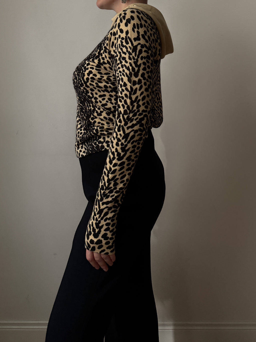 Viscose and wool animalier top