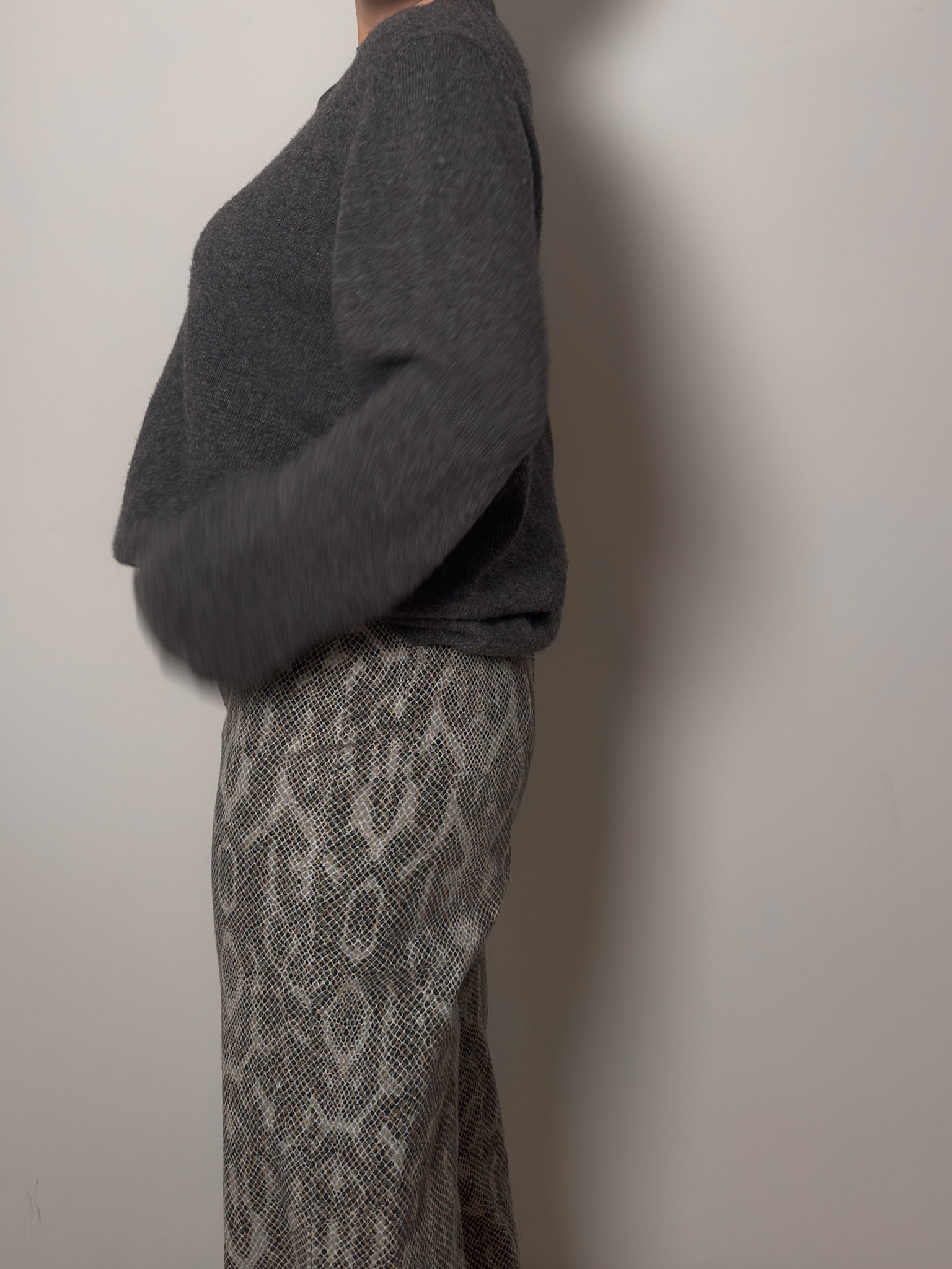 Wool grey pull
