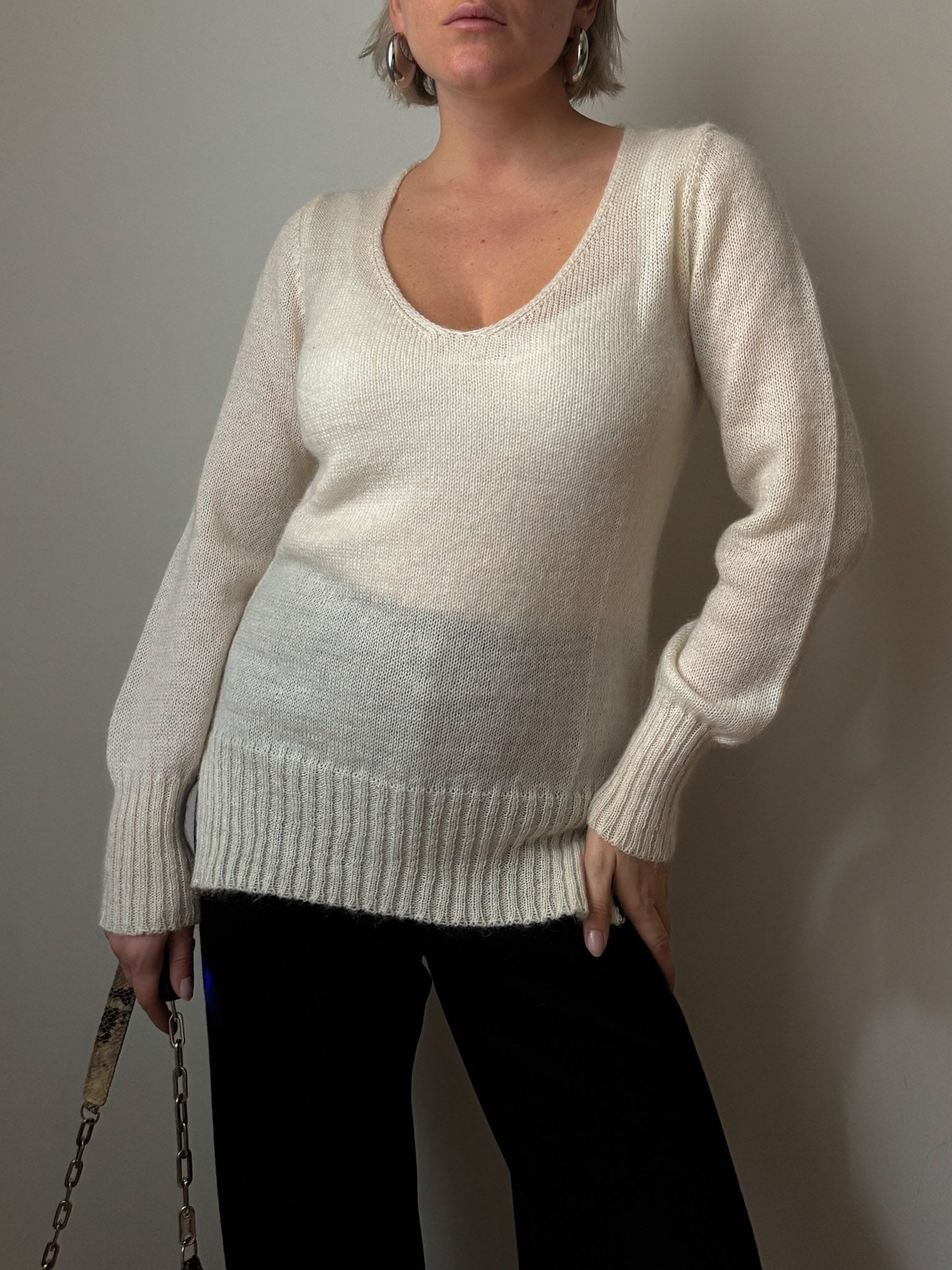 Pure wool ivory pull