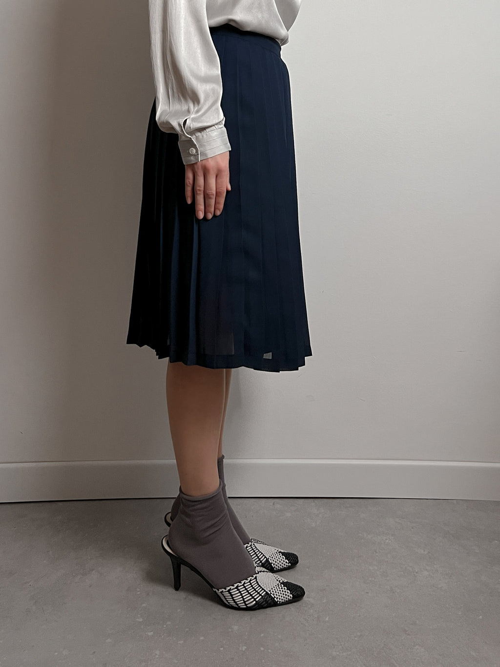 Viscose pleated blue skirt