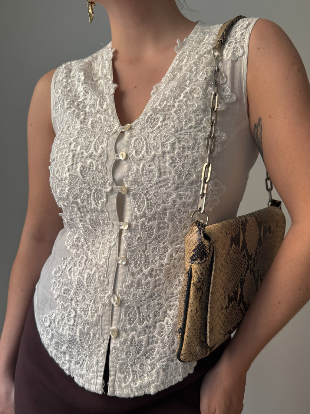 Pure linen embroidered top