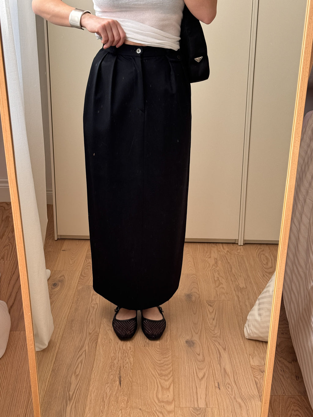 Pure virgin wool black skirt