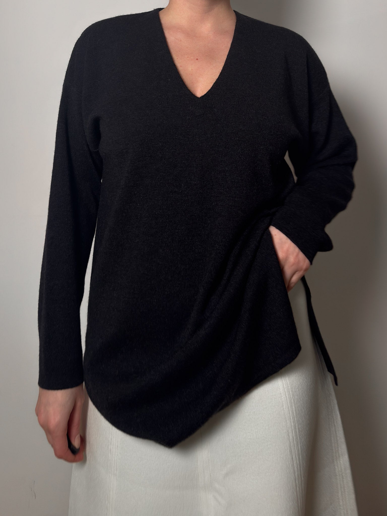 Pure wool anthracite pull