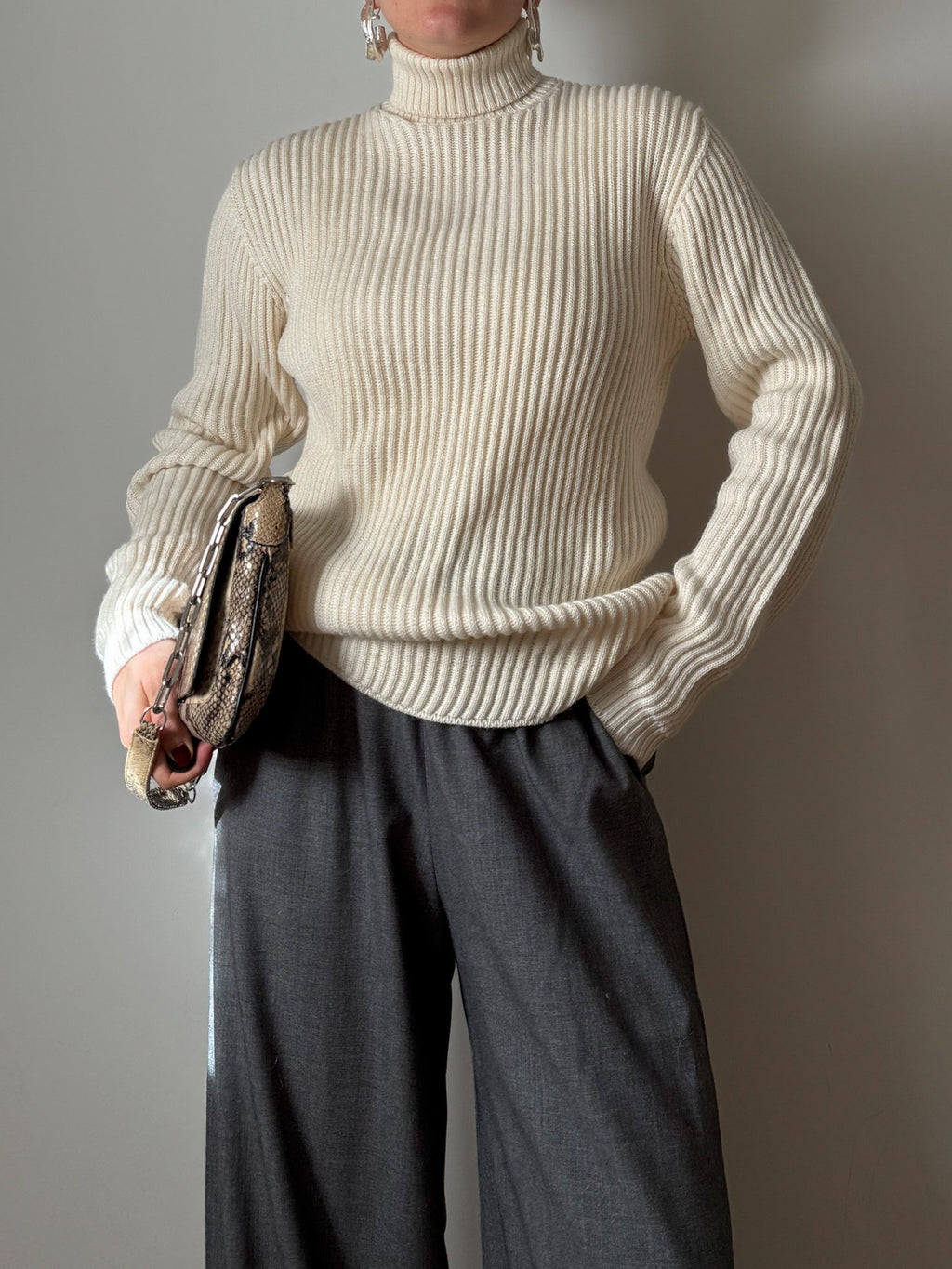 Hugo Boss pure wool ivory pull