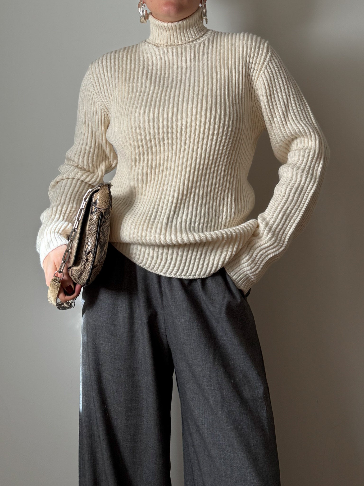 Hugo Boss pure wool ivory pull