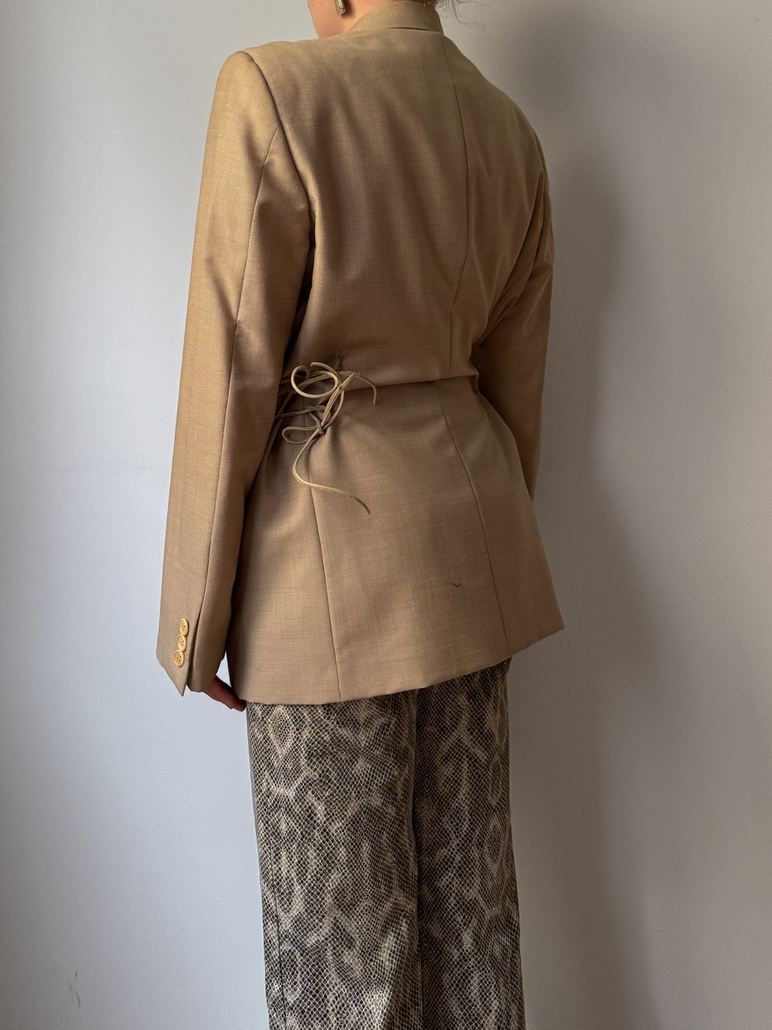 Brando beige blazer