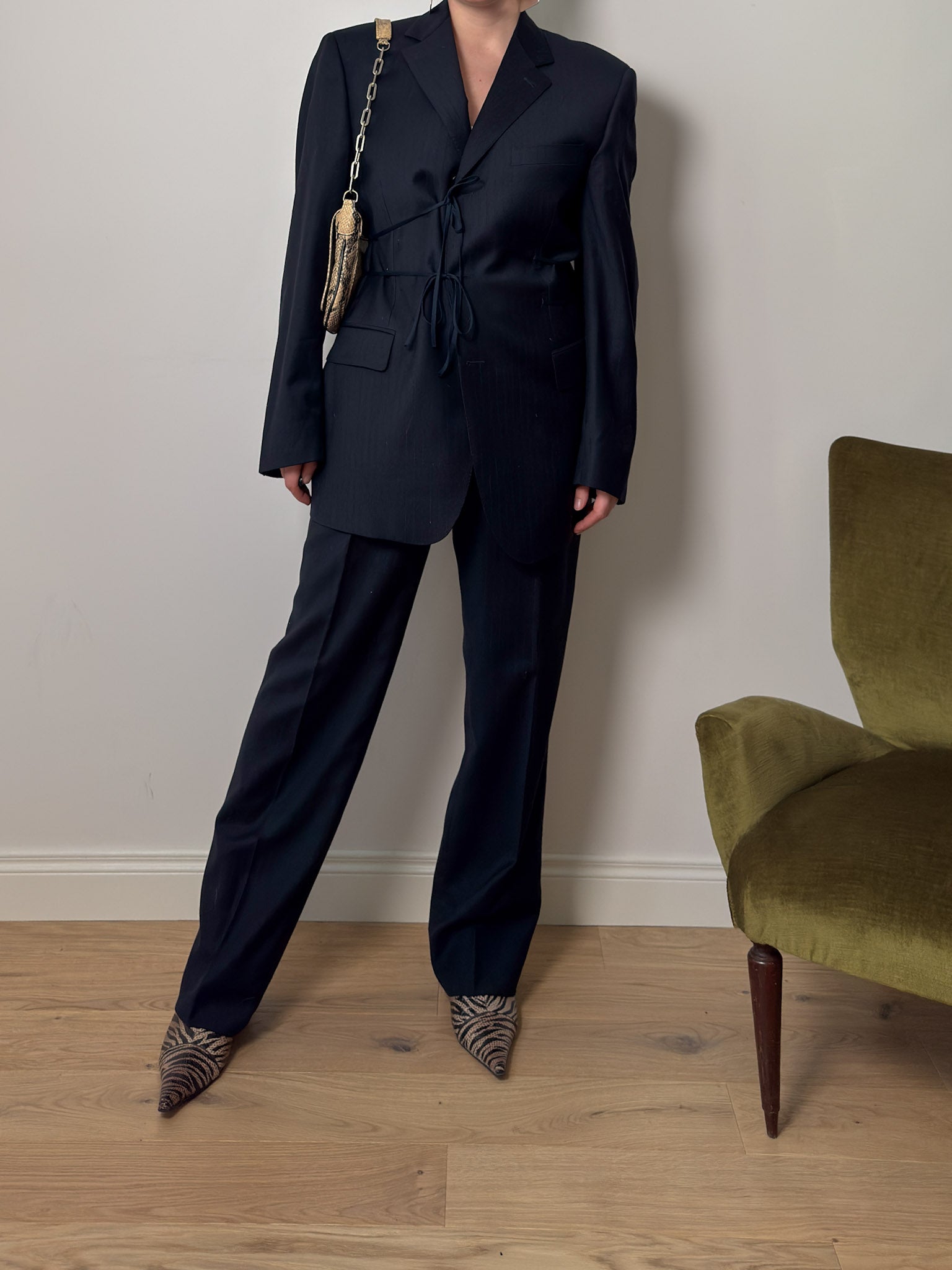 Brando blue suit