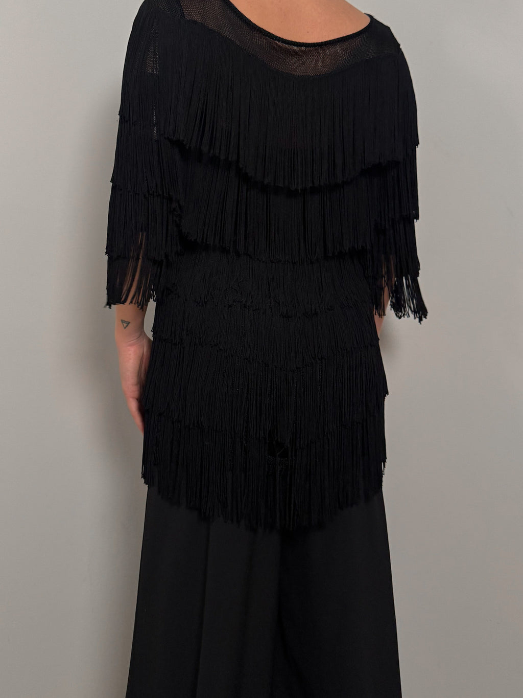 Pure viscose fringe black top