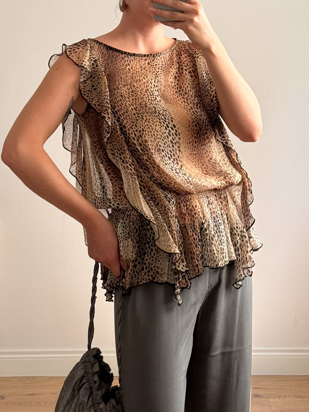 Pure viscose animalier top