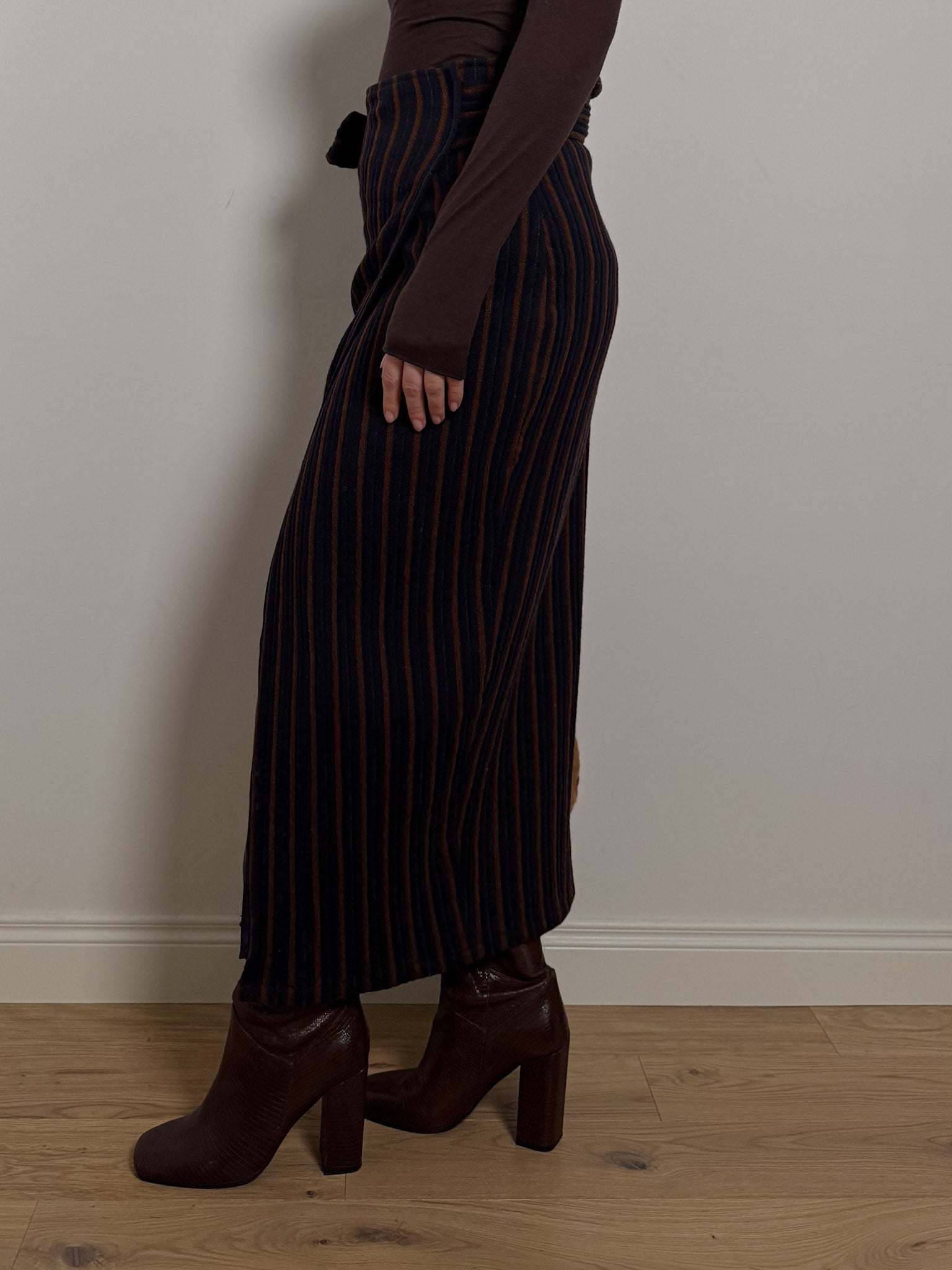 Wool and viscose striped skirt