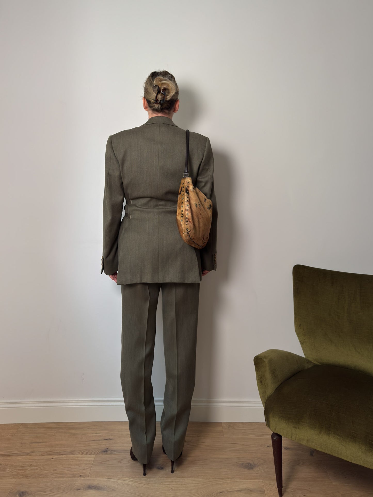 Brando olive suit