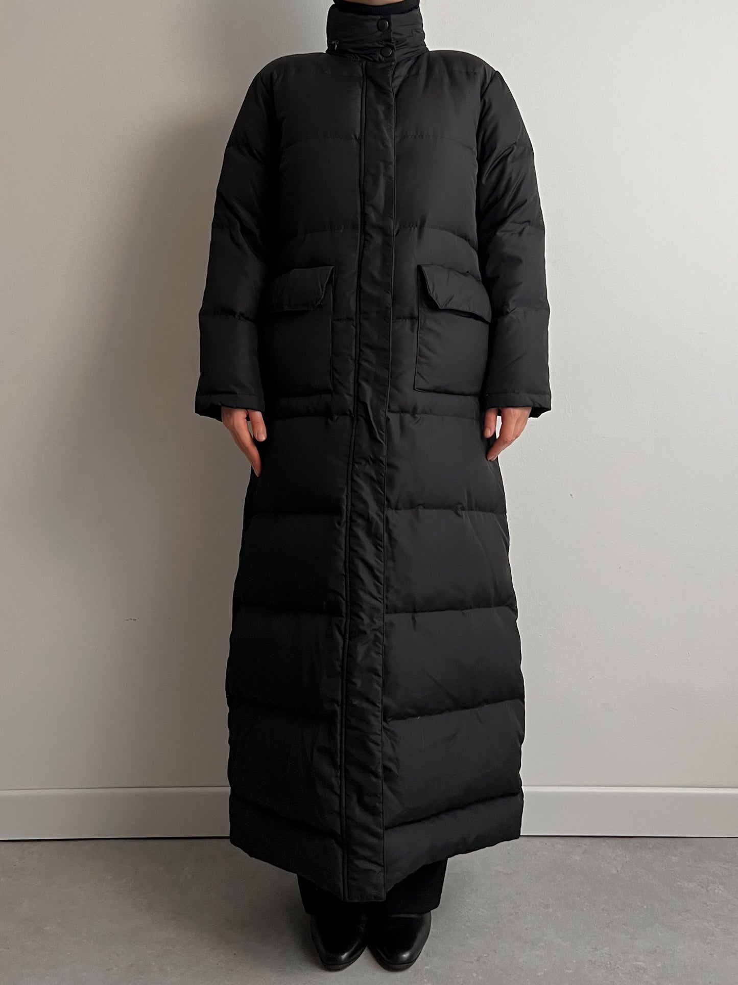 Real down black long puffer