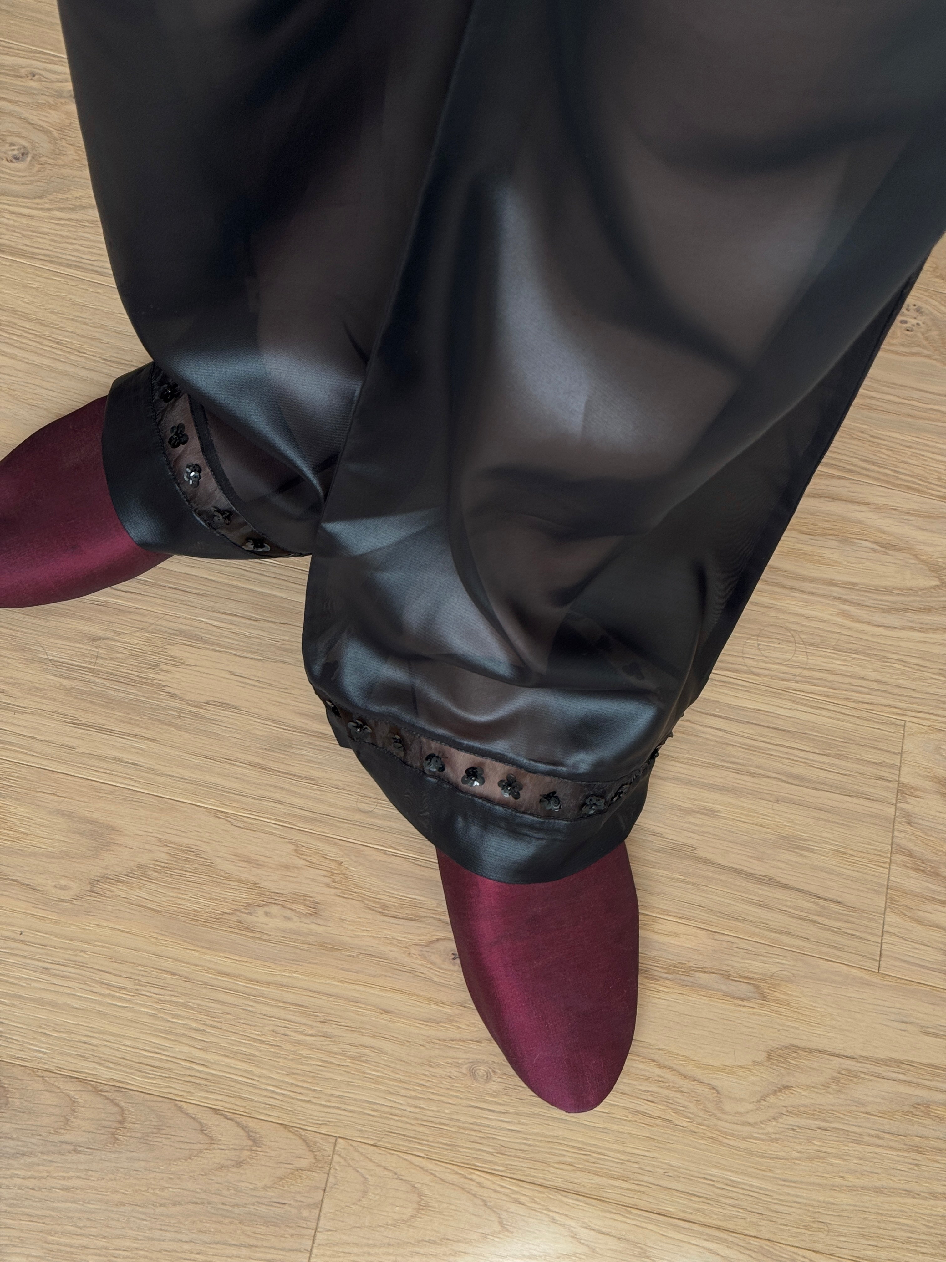 Completo leggero con pantalone trasparente e canotta lunga