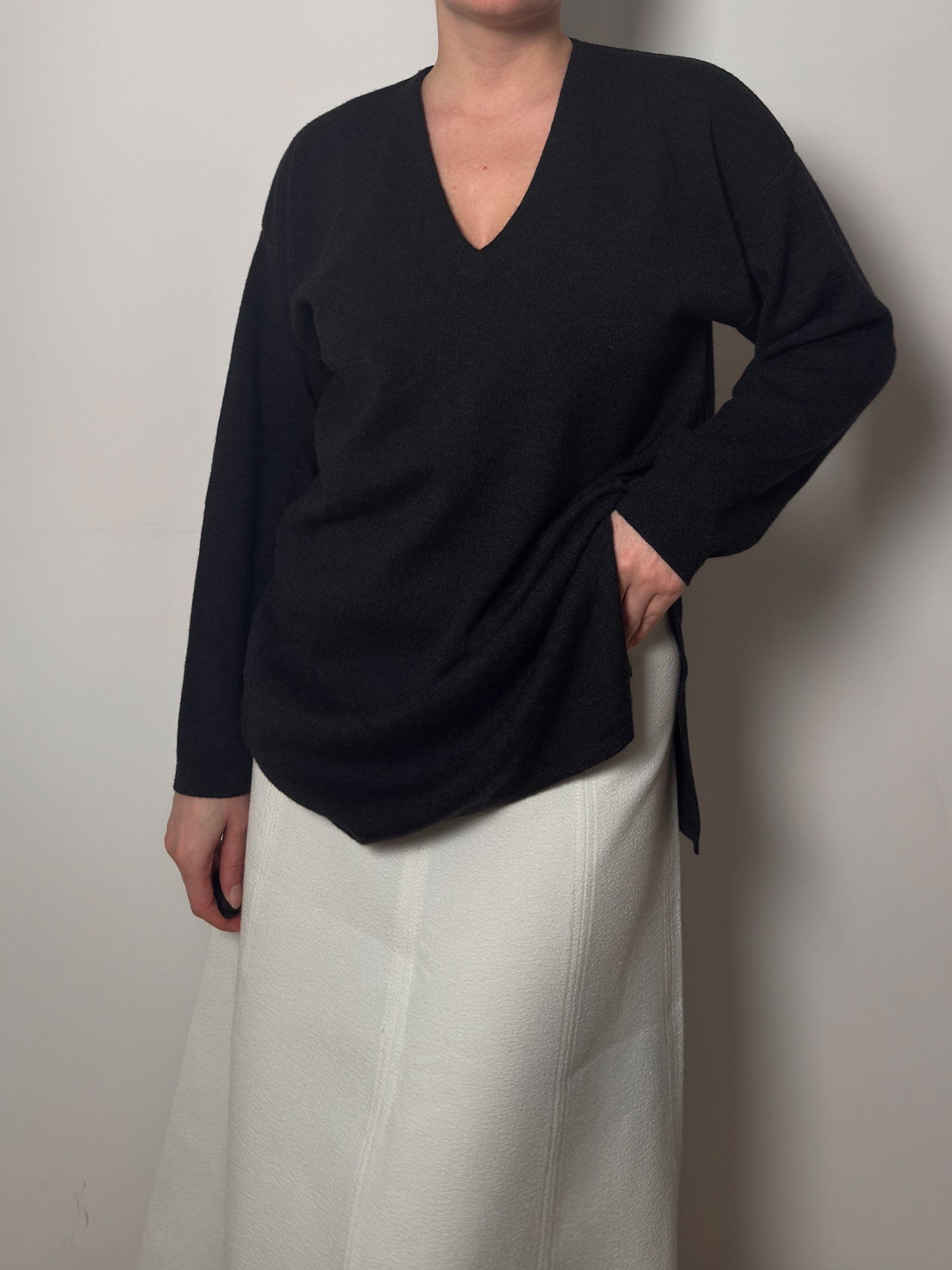 Pure wool anthracite pull
