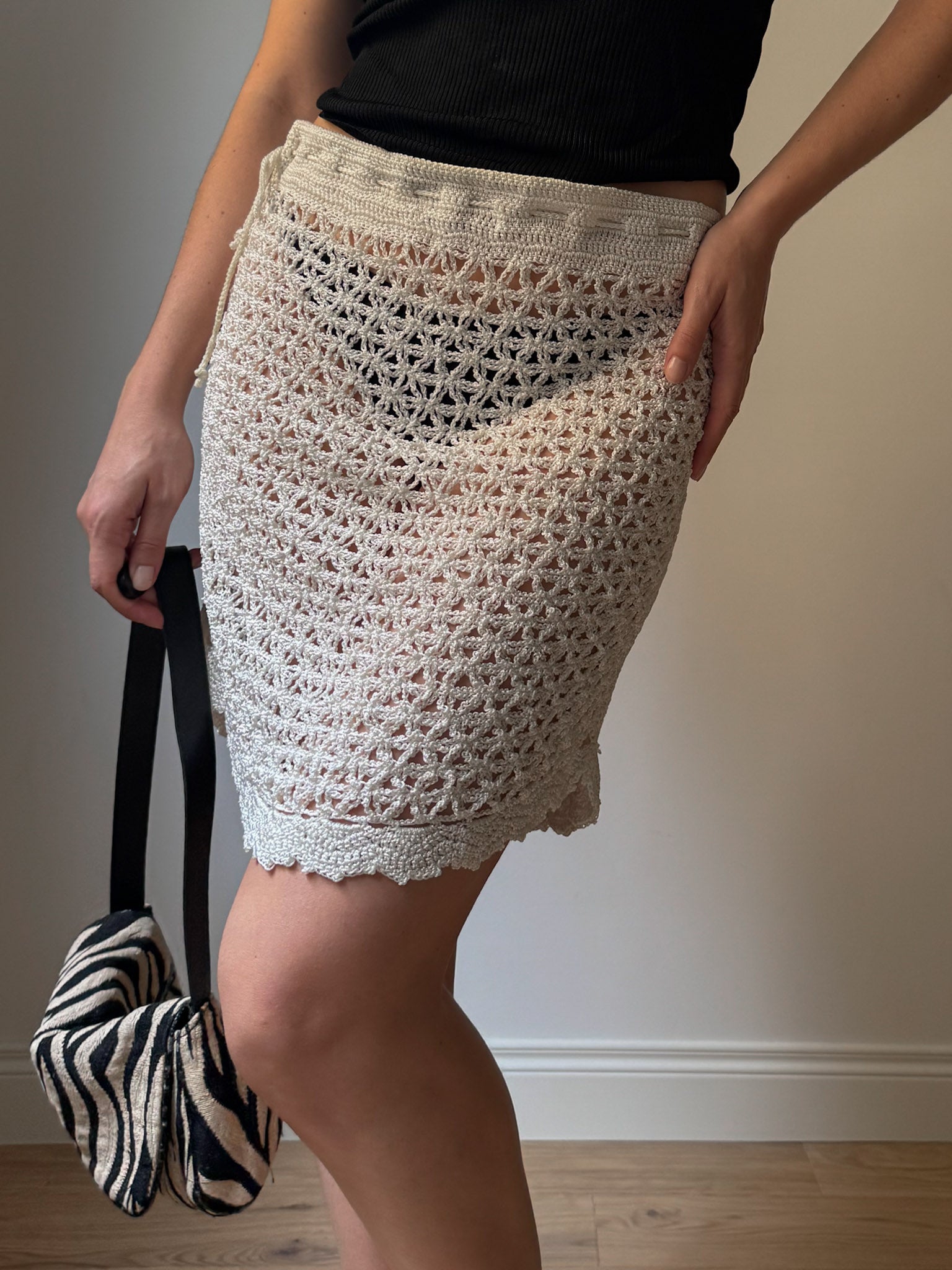 Viscose embroidered ivory skirt