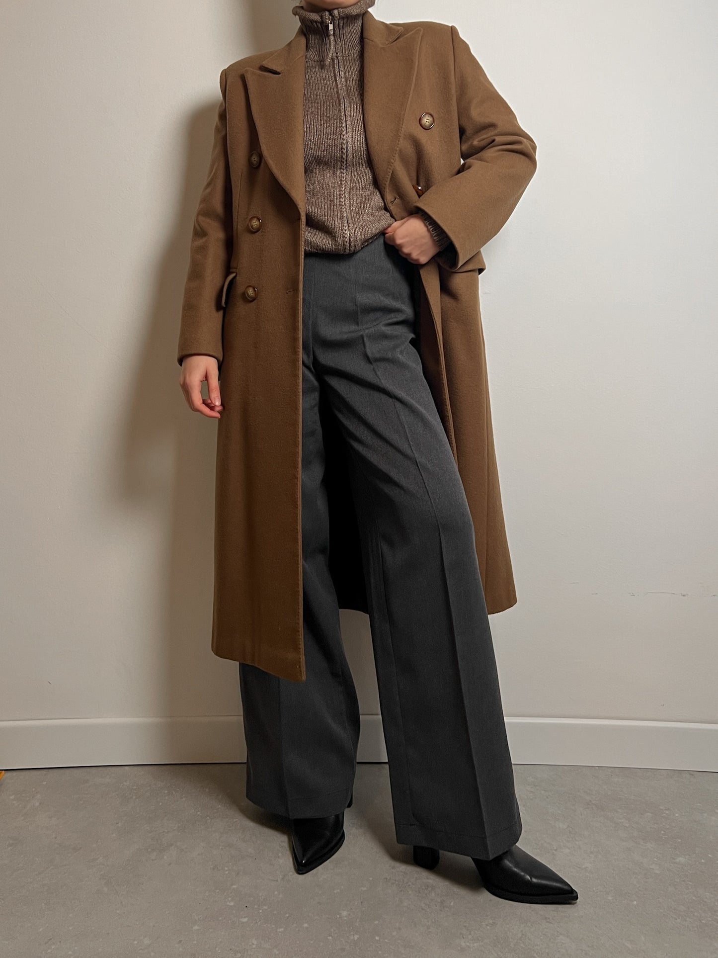 Tailored pure wool camel coat