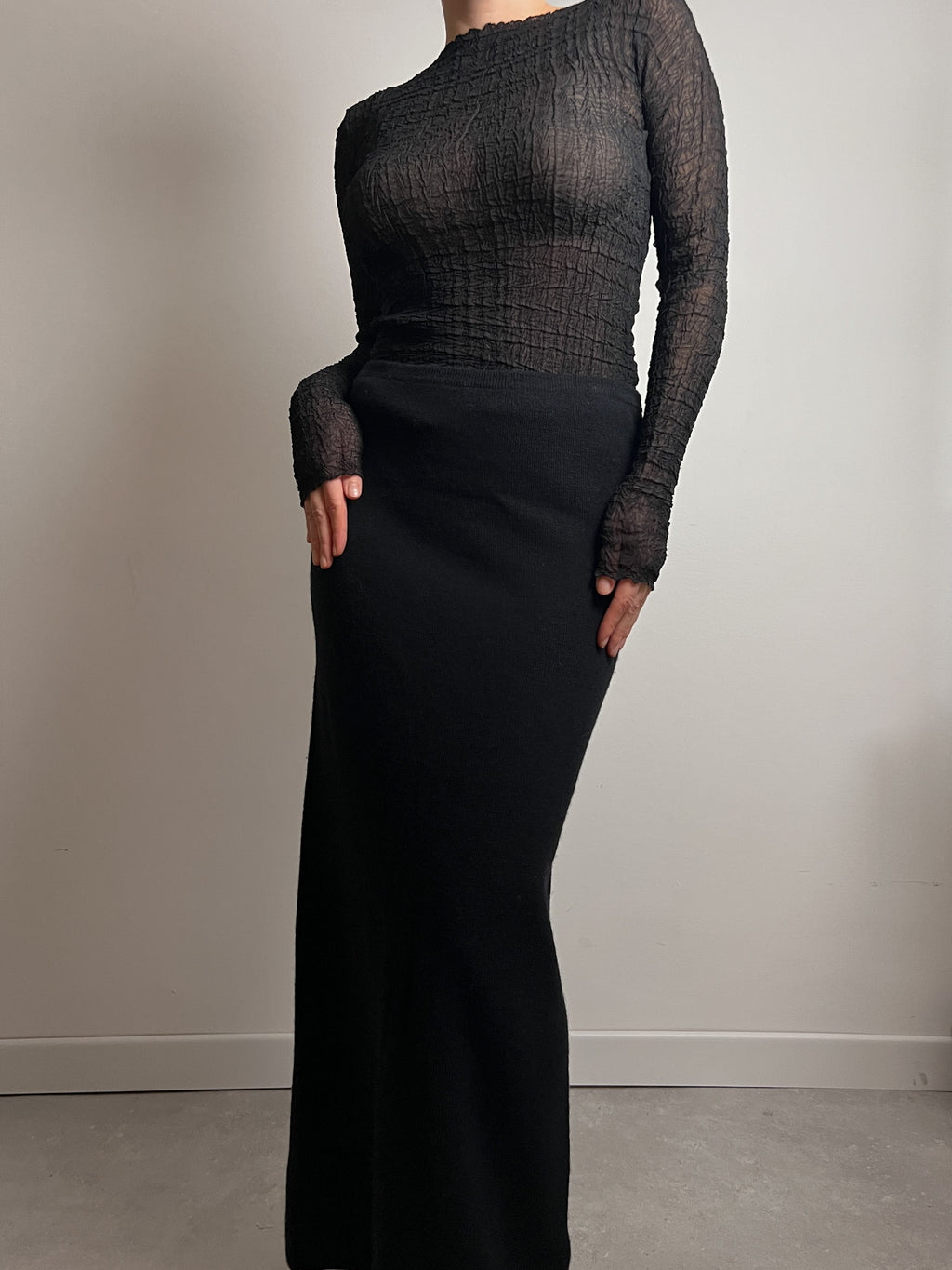 Pure merino wool black long skirt