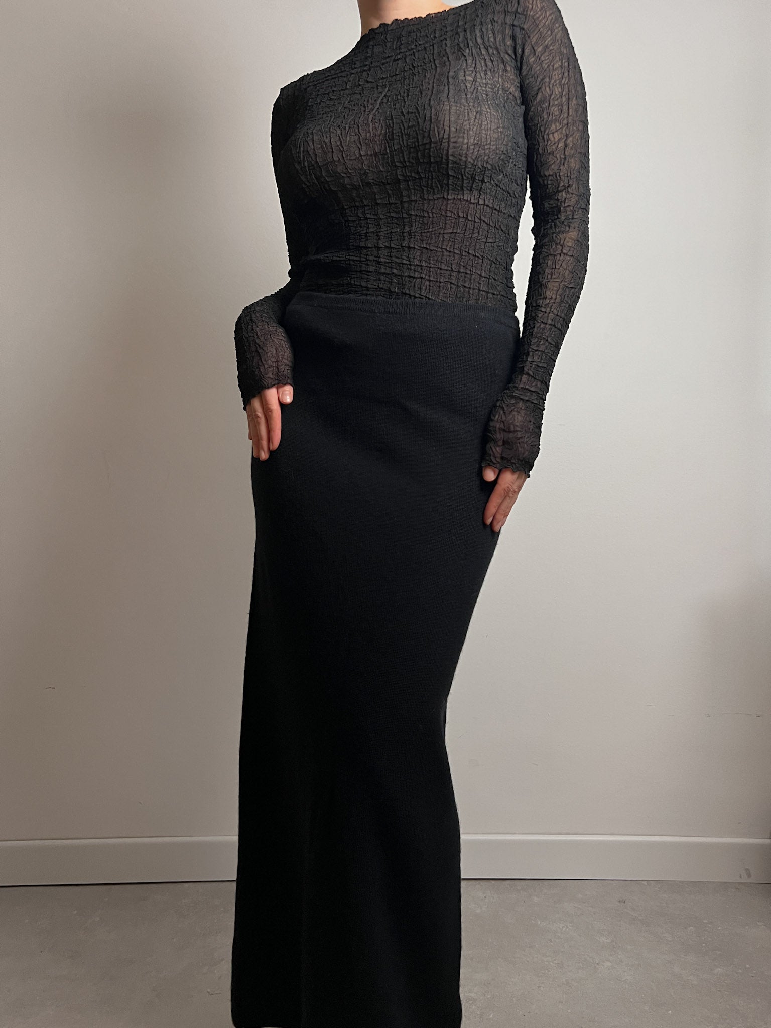 Pure merino wool black long skirt