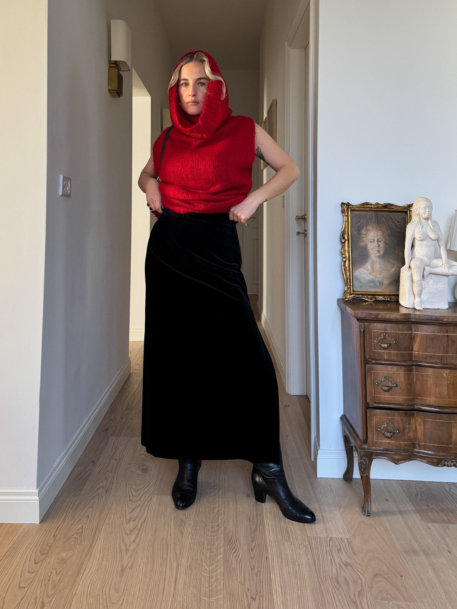 Velvet black long skirt