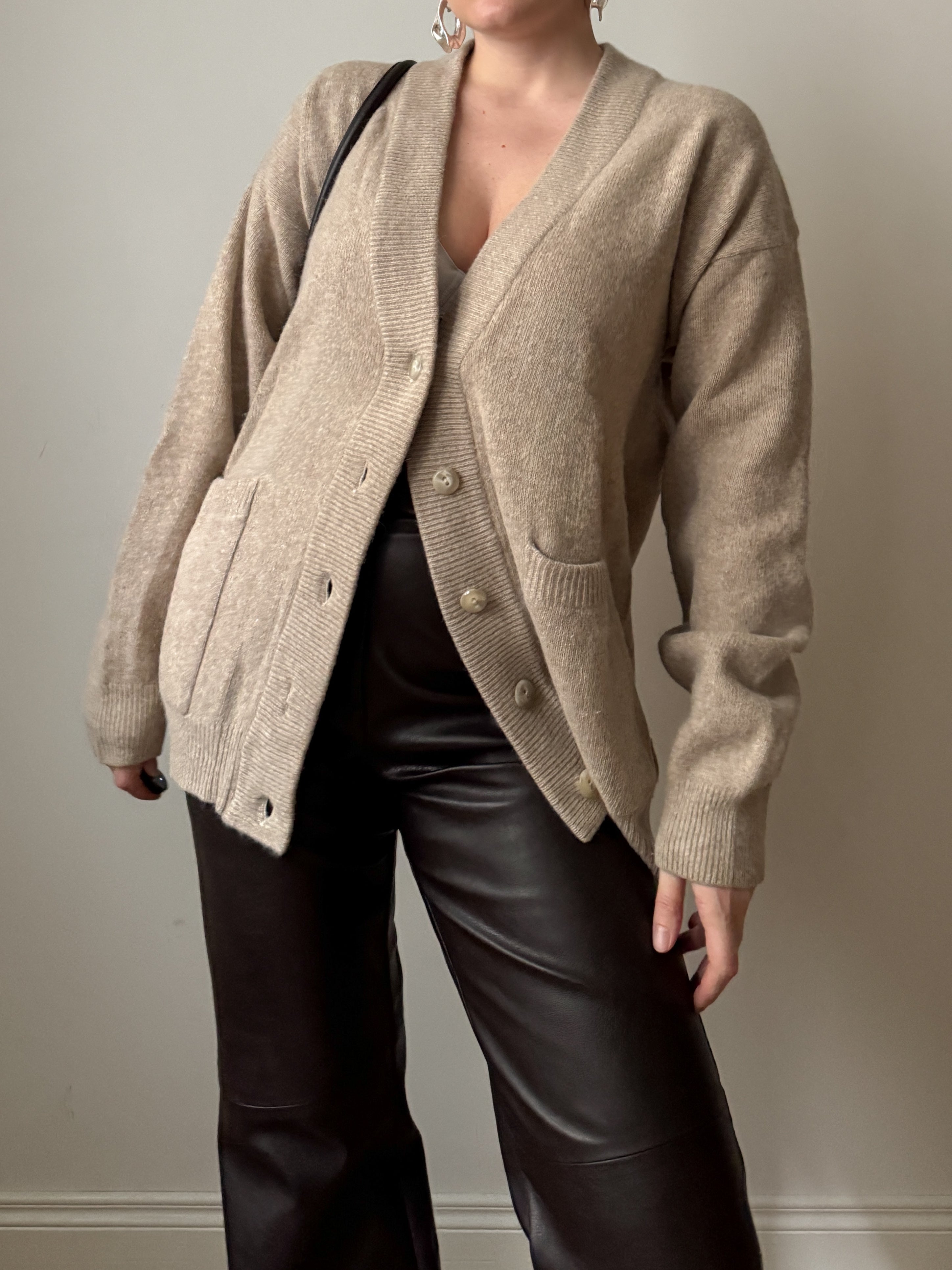 Lambswool and angora beige cardigan