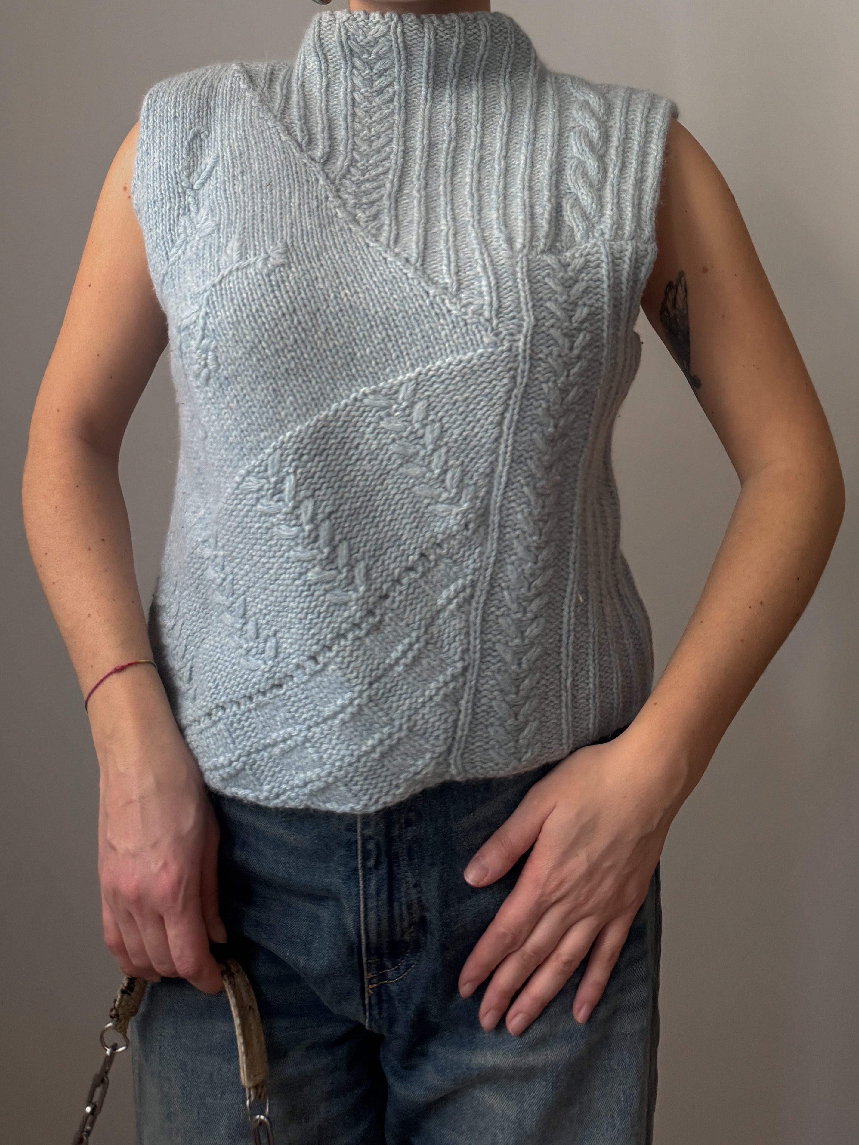 Wool and angora sky vest