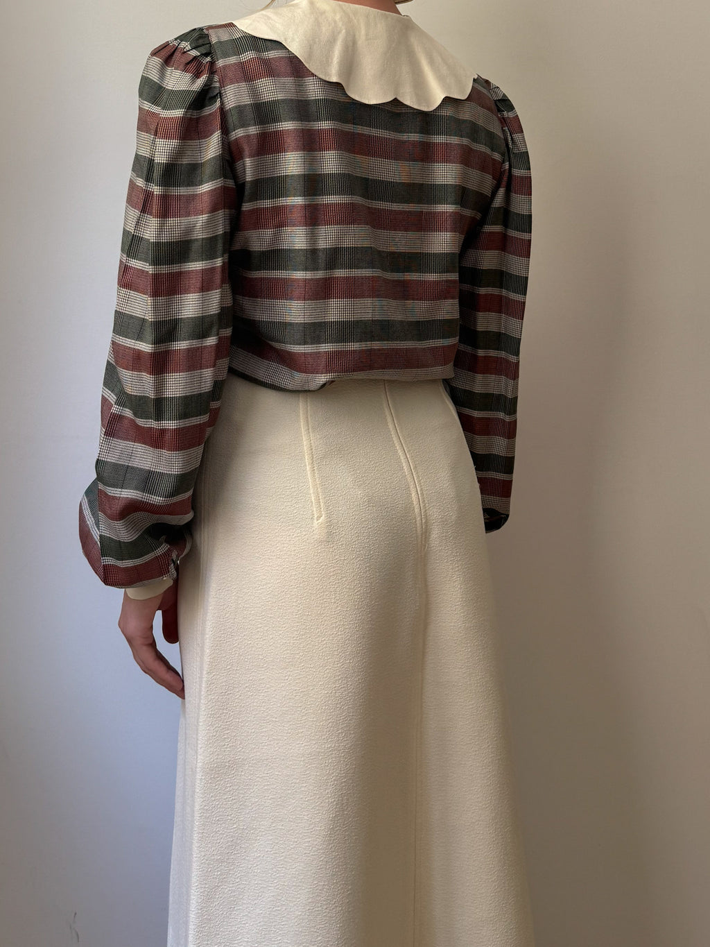 Pure silk maxi collar bouse