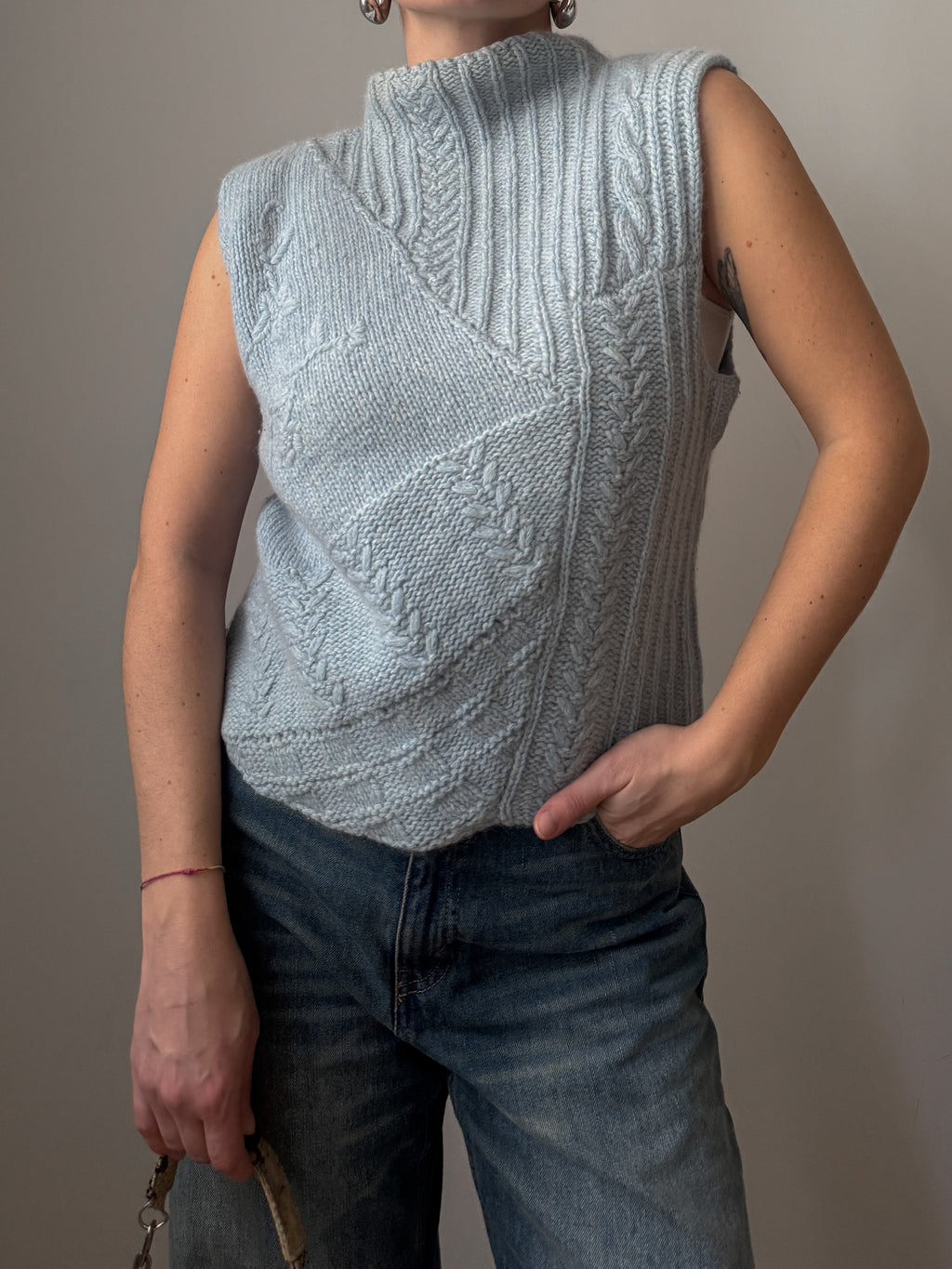Wool and angora sky vest